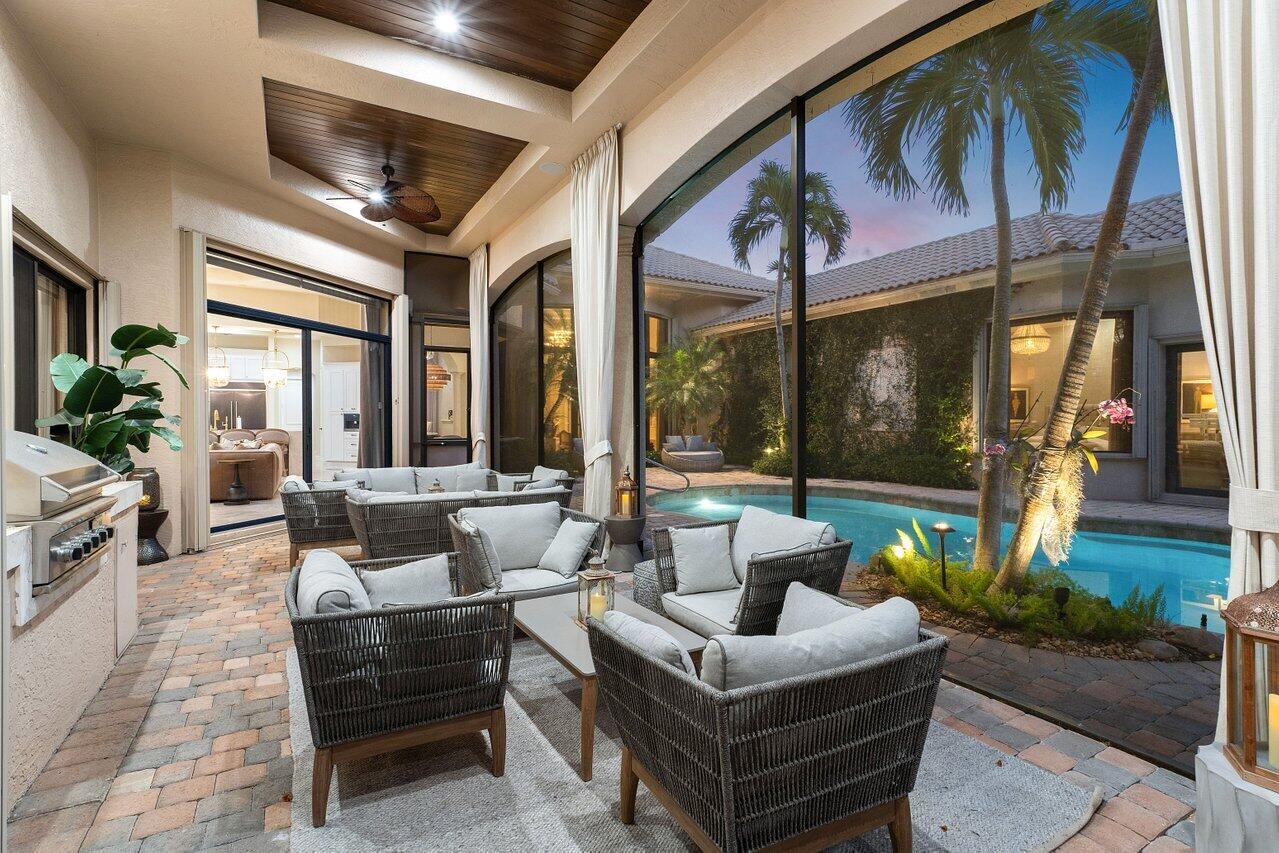 5848 Vintage Oaks Circle