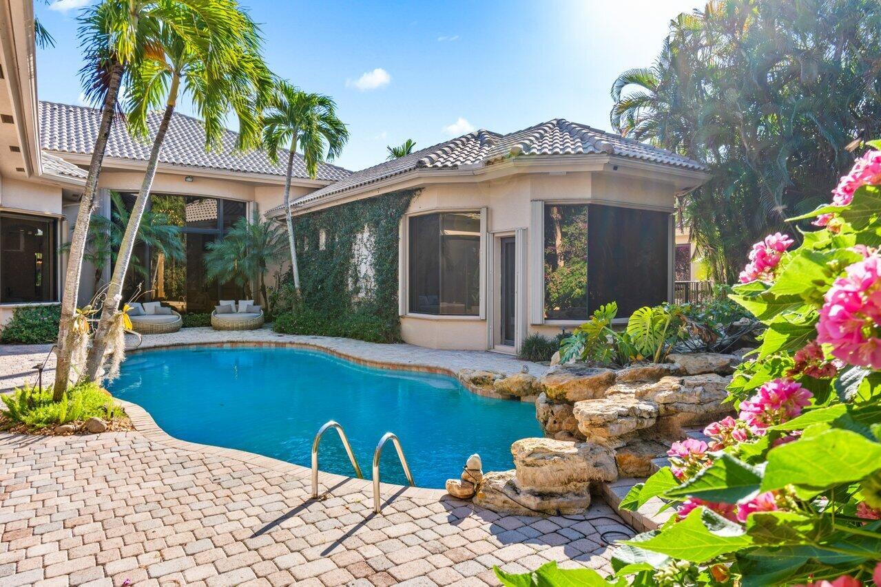 5848 Vintage Oaks Circle