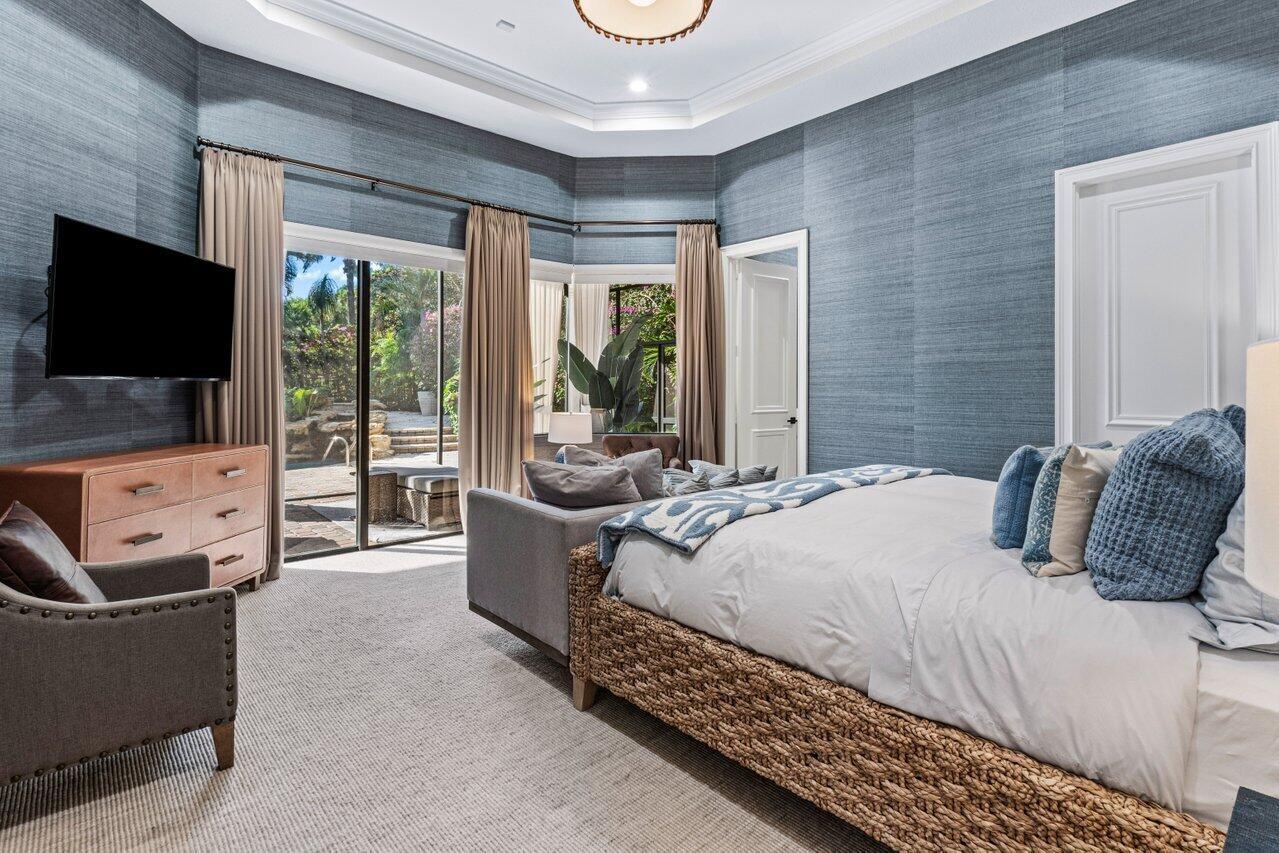 5848 Vintage Oaks Circle