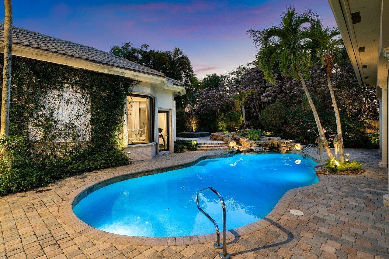 5848 Vintage Oaks Circle