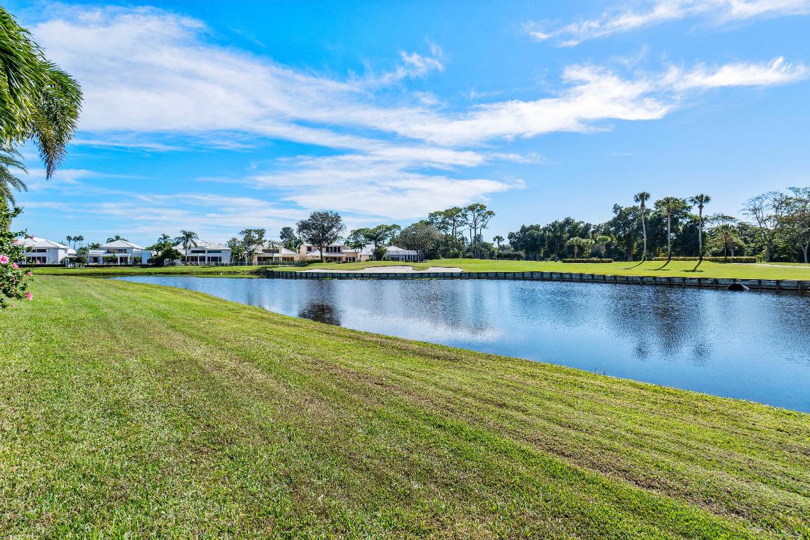 5770 Bridleway Circle