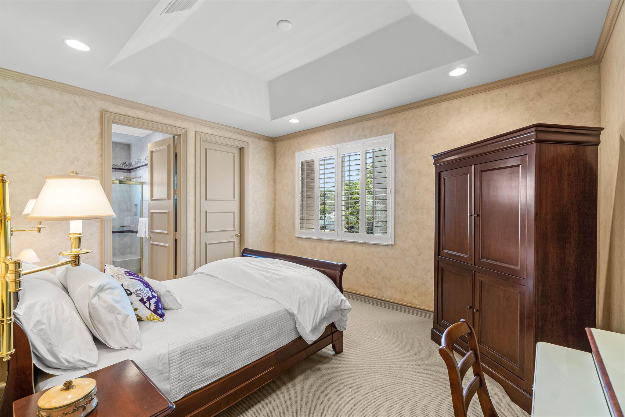 17168 Huntington Park Way