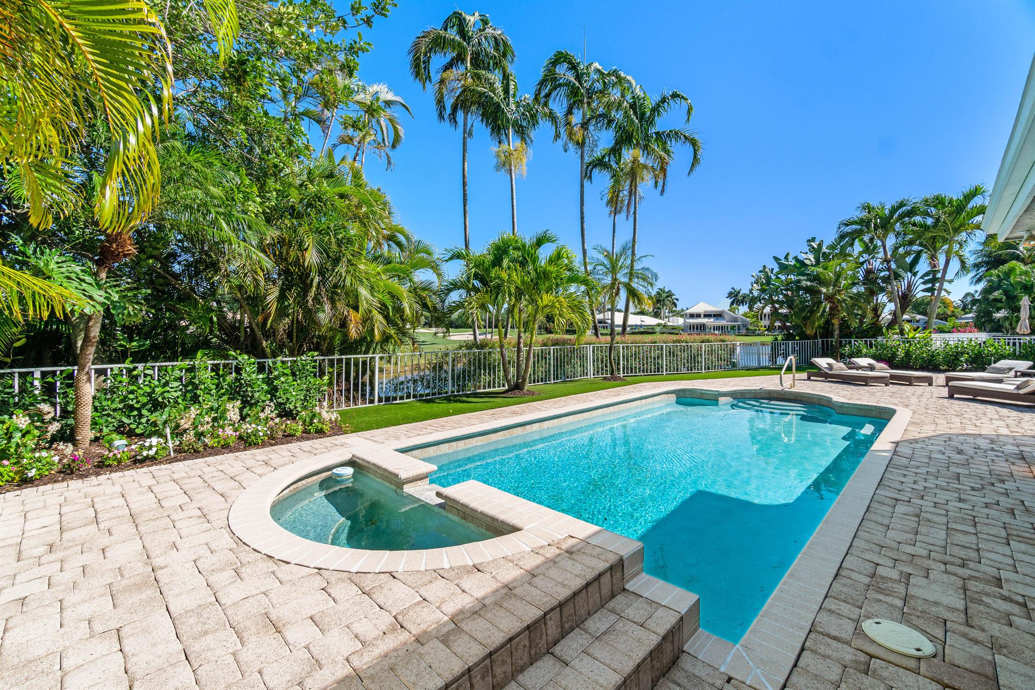 17168 Huntington Park Way