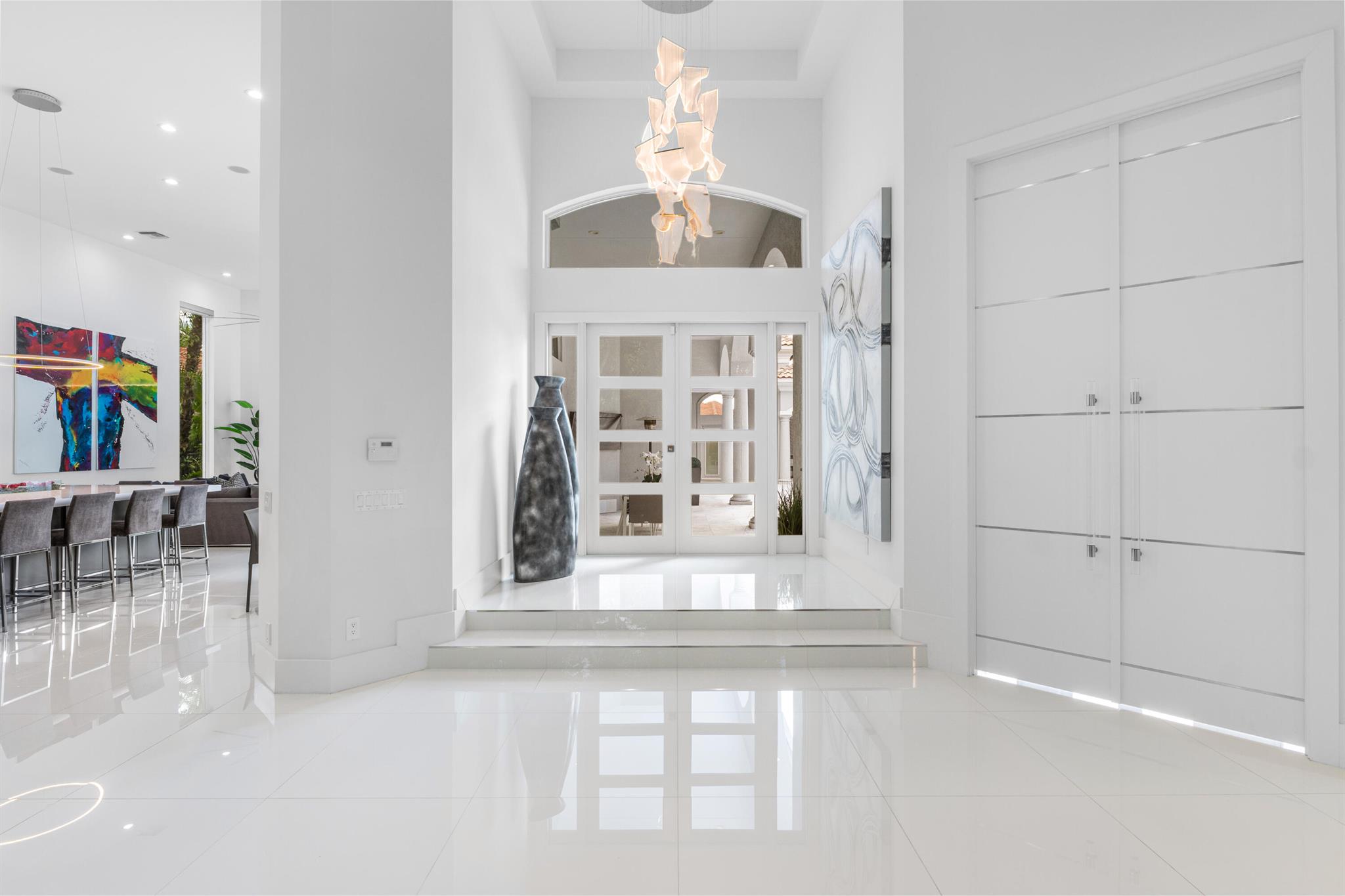 5784 Vintage Oaks Circle