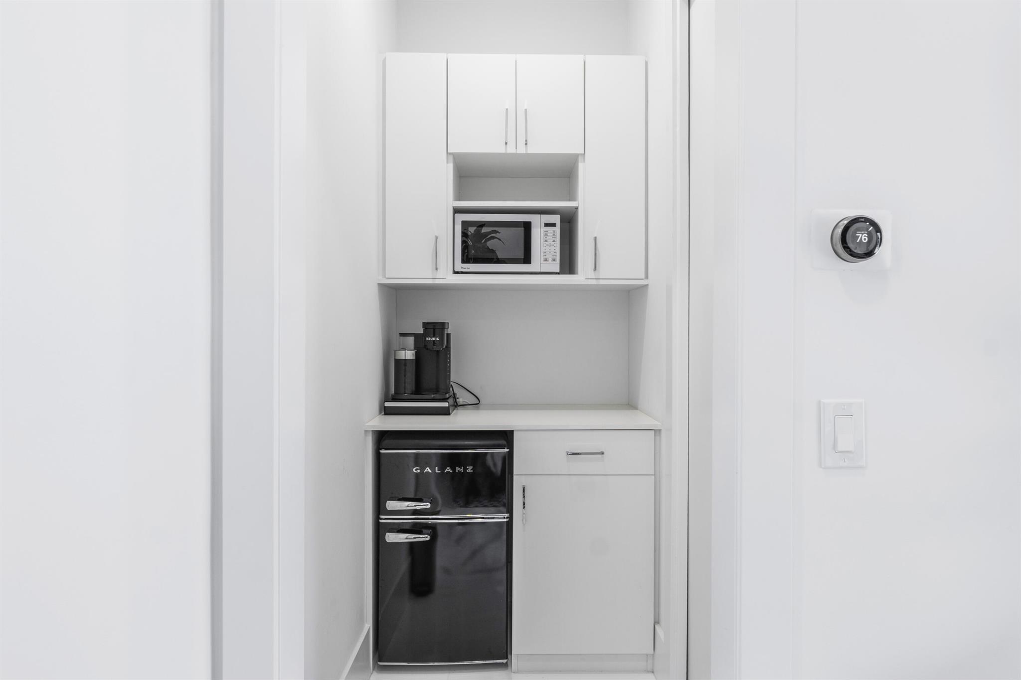 5784 Vintage Oaks Circle