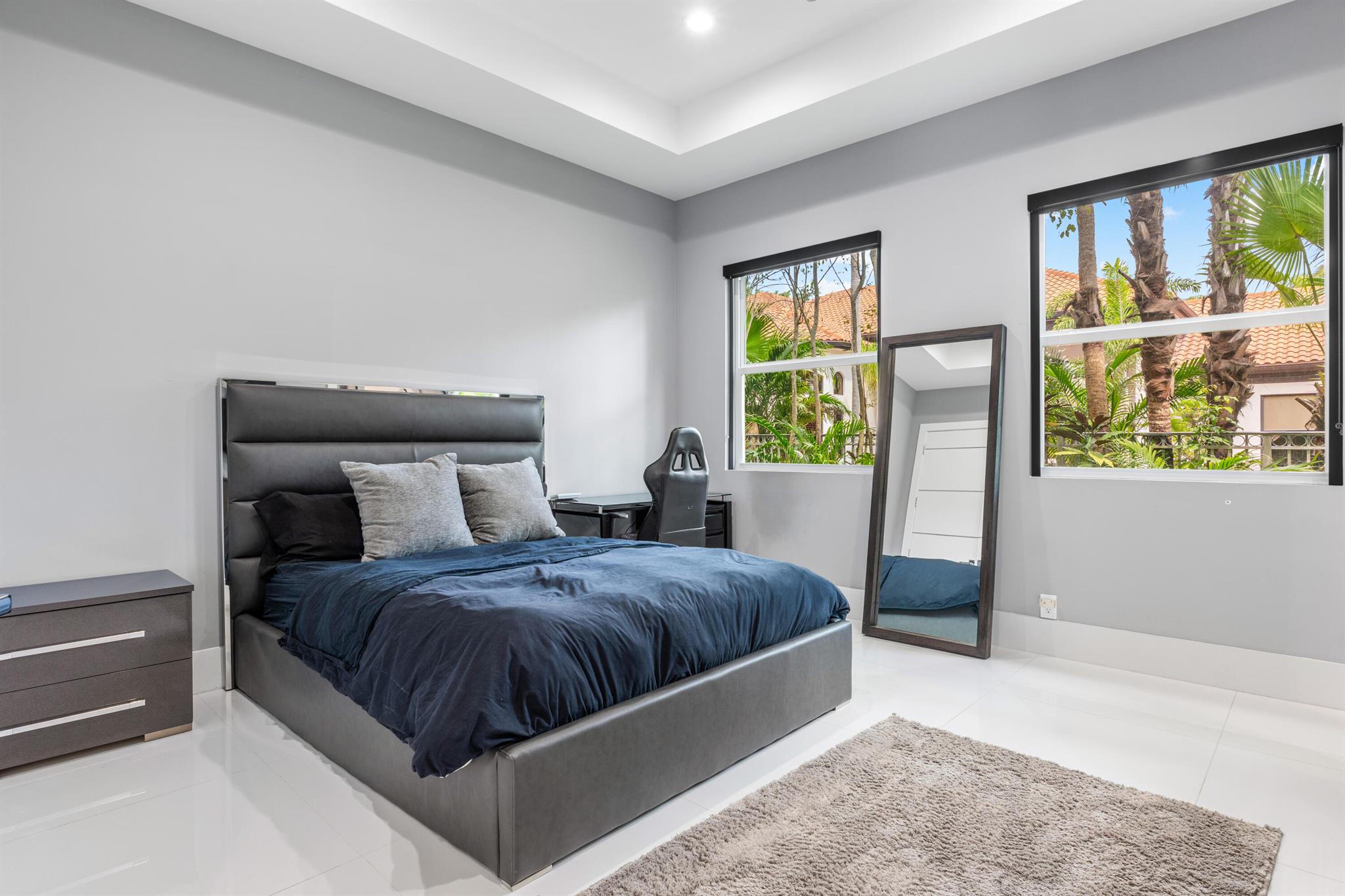 5784 Vintage Oaks Circle