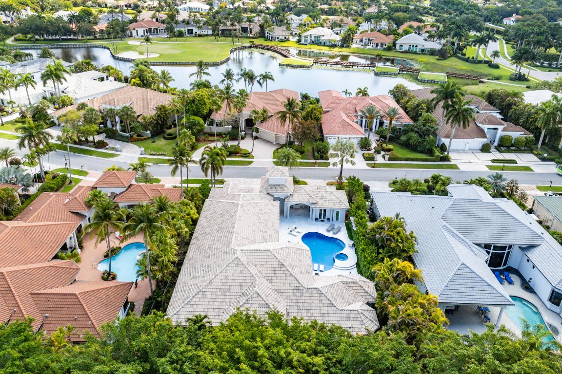 5784 Vintage Oaks Circle