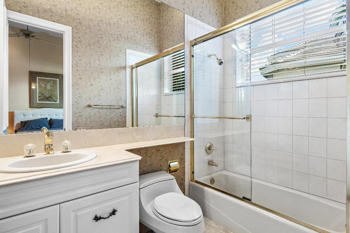 16330 Vintage Oaks Lane