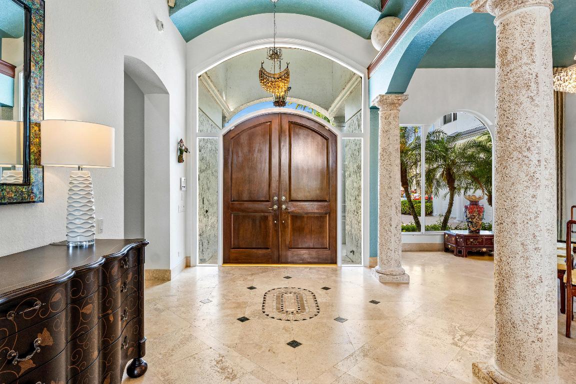 16330 Vintage Oaks Lane