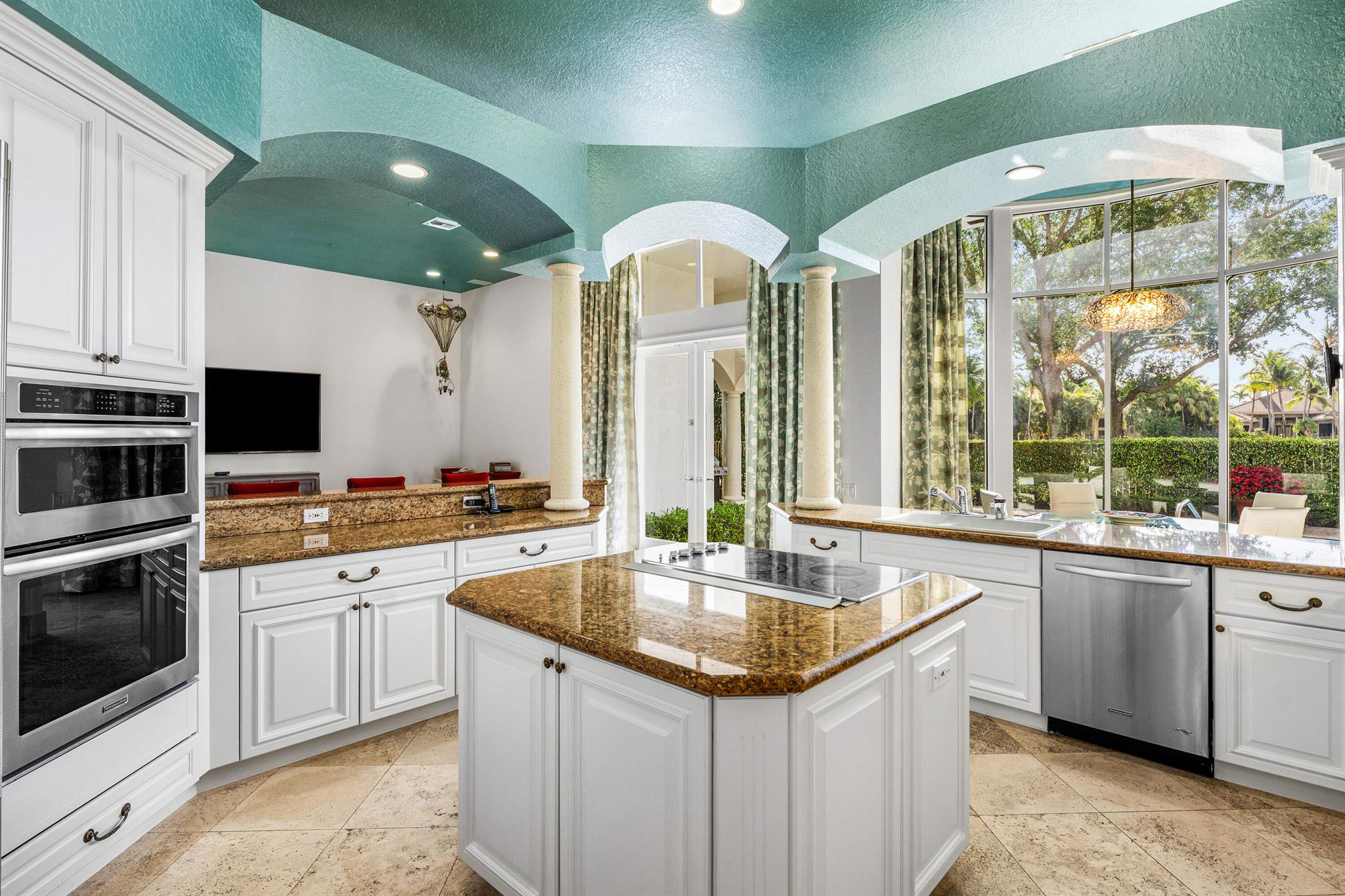 16330 Vintage Oaks Lane