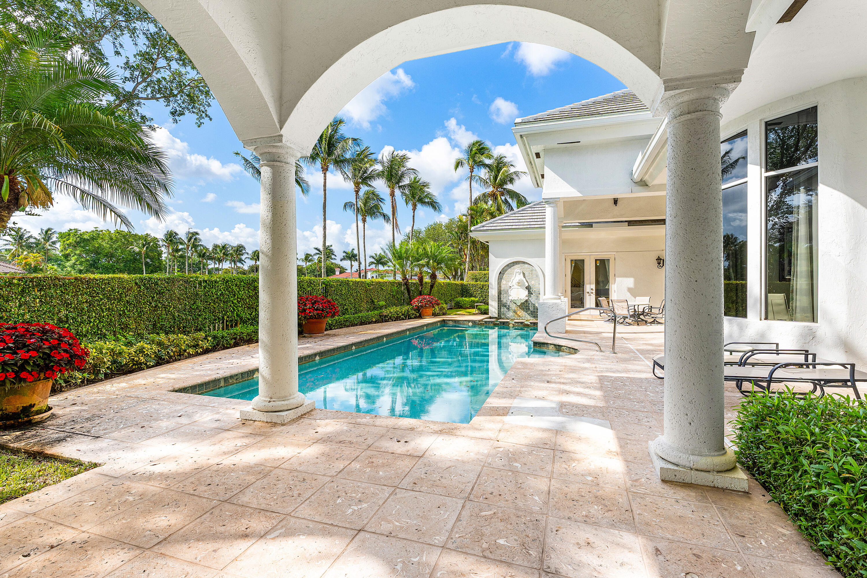 16330 Vintage Oaks Lane