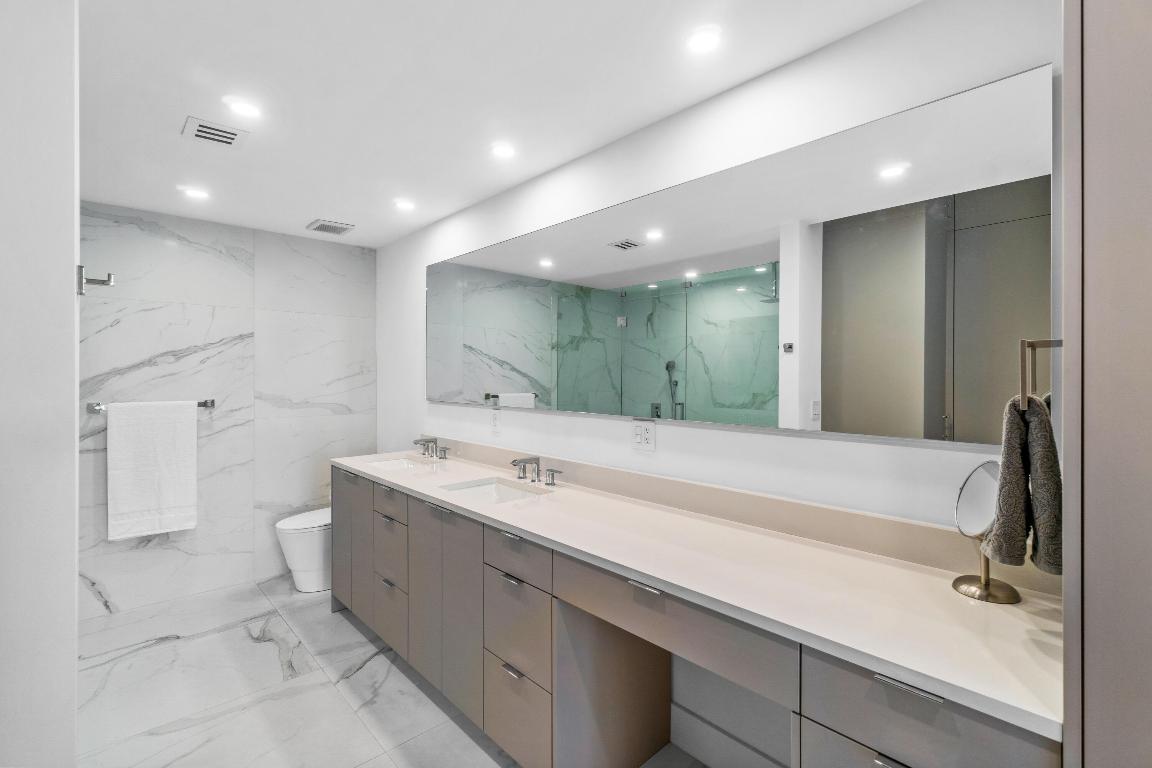 5136 Lake Catalina A Drive A