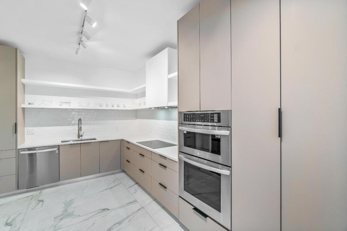 5136 Lake Catalina A Drive A