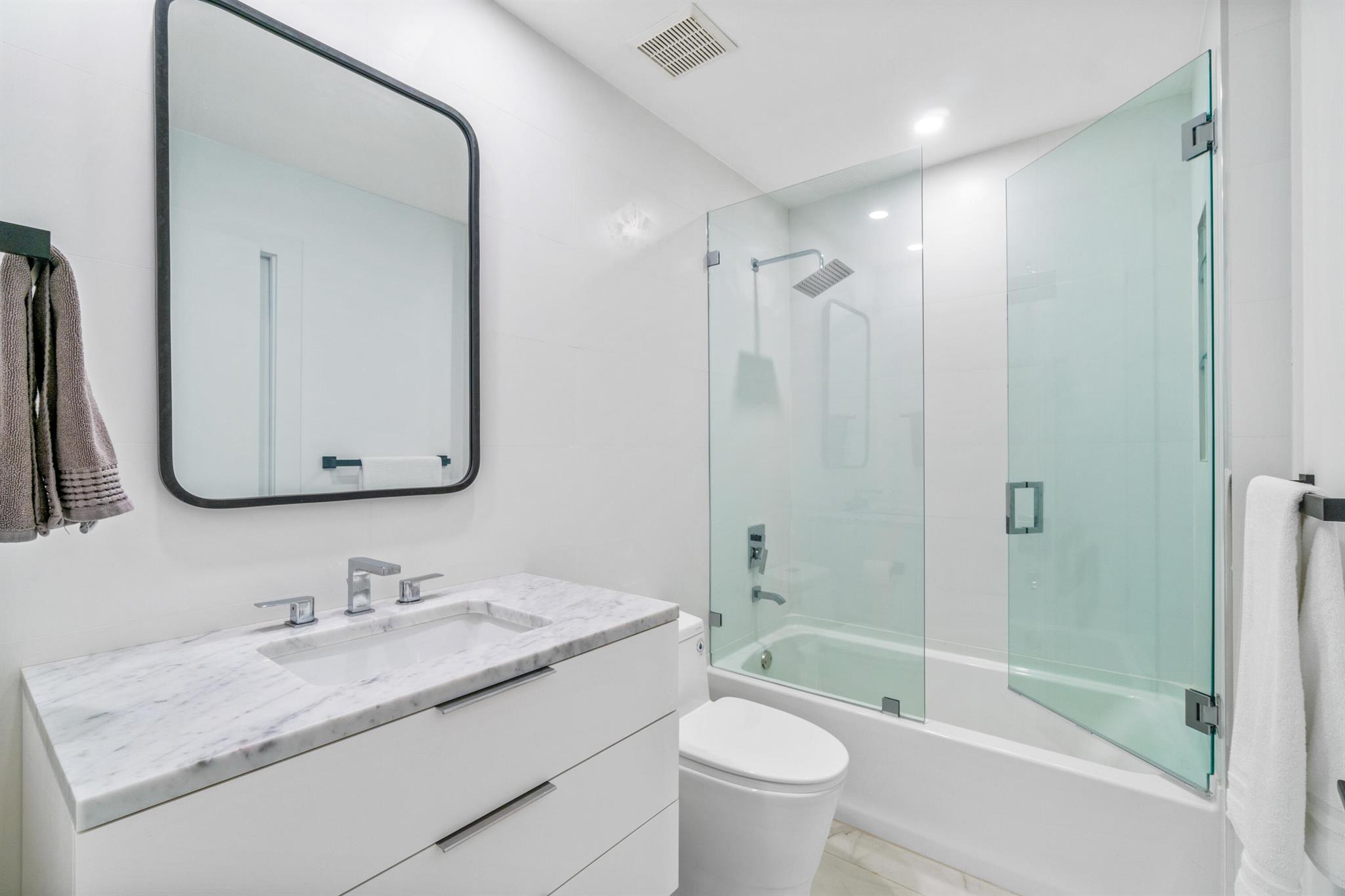 5136 Lake Catalina A Drive A