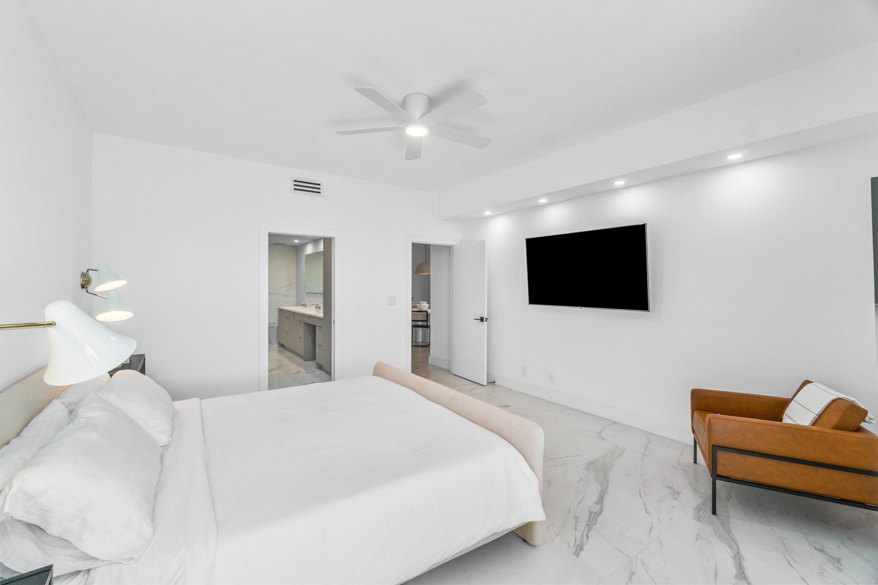 5136 Lake Catalina A Drive A