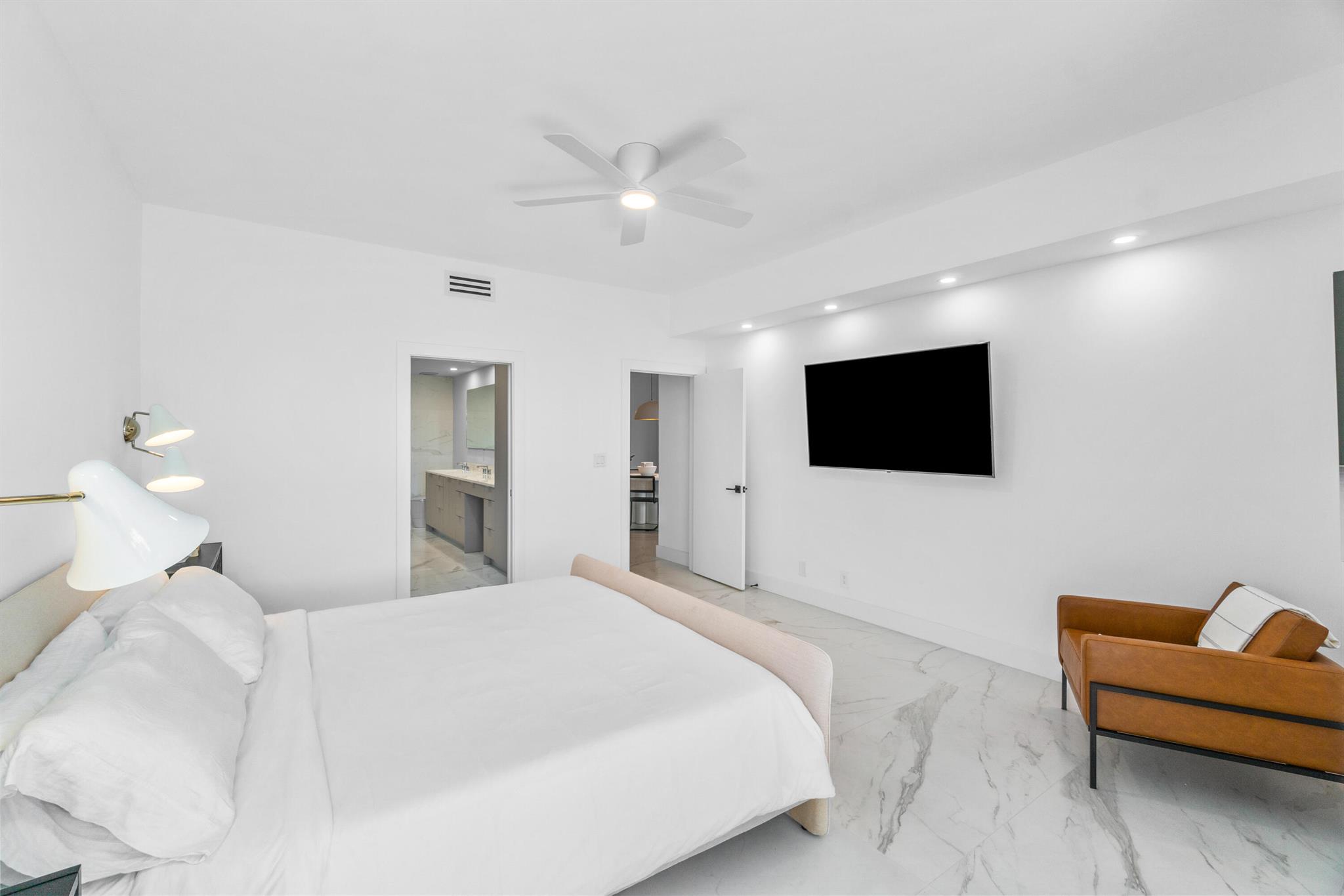 5136 Lake Catalina A Drive A