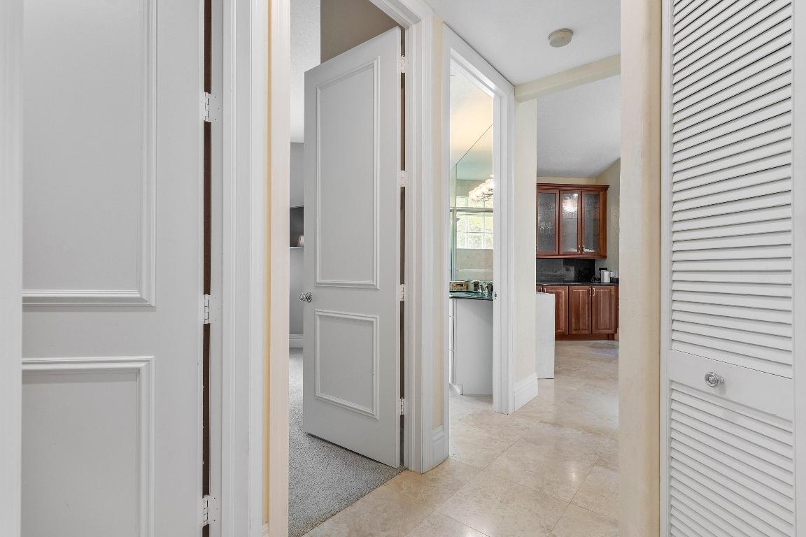 17564 Ashbourne B Way B