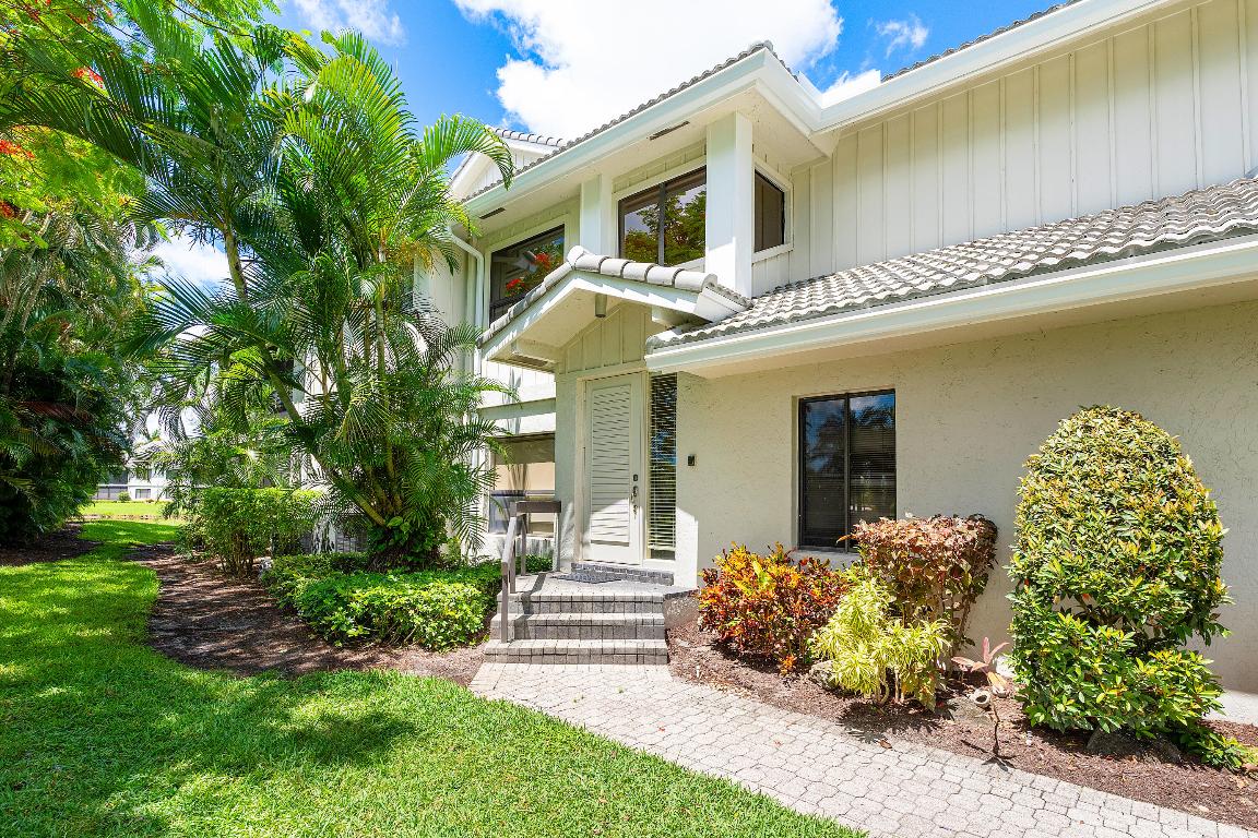 17564 Ashbourne B Way B