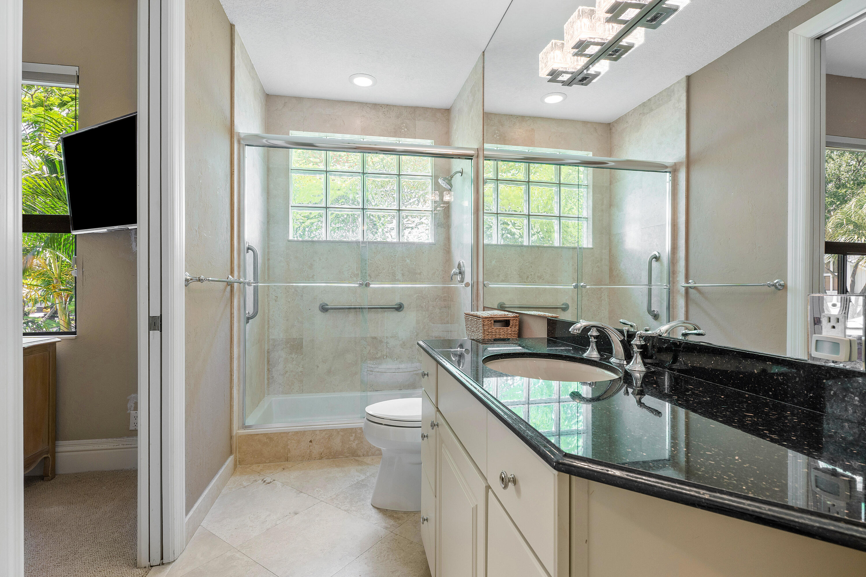 17564 Ashbourne B Way B