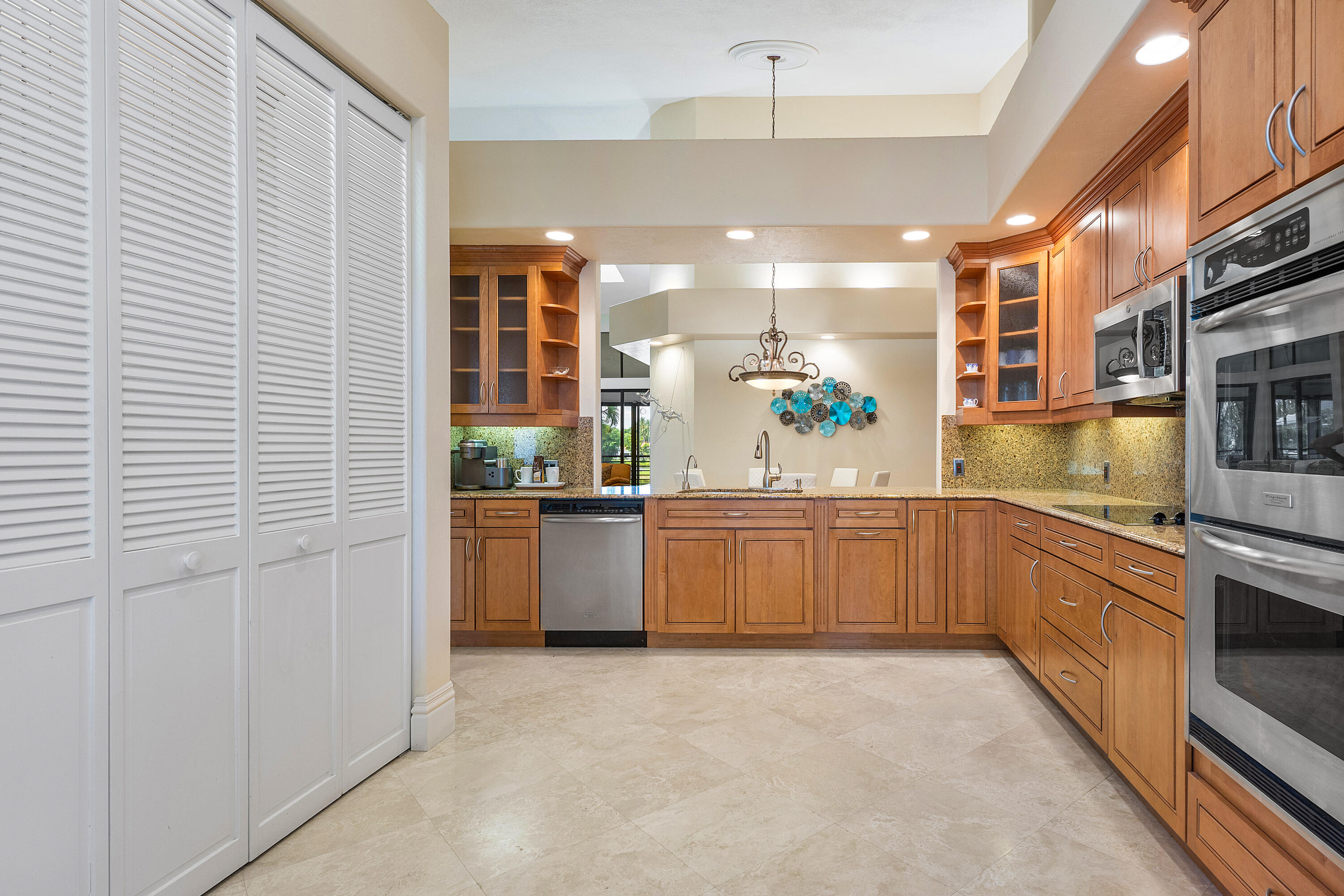 17564 Ashbourne B Way B