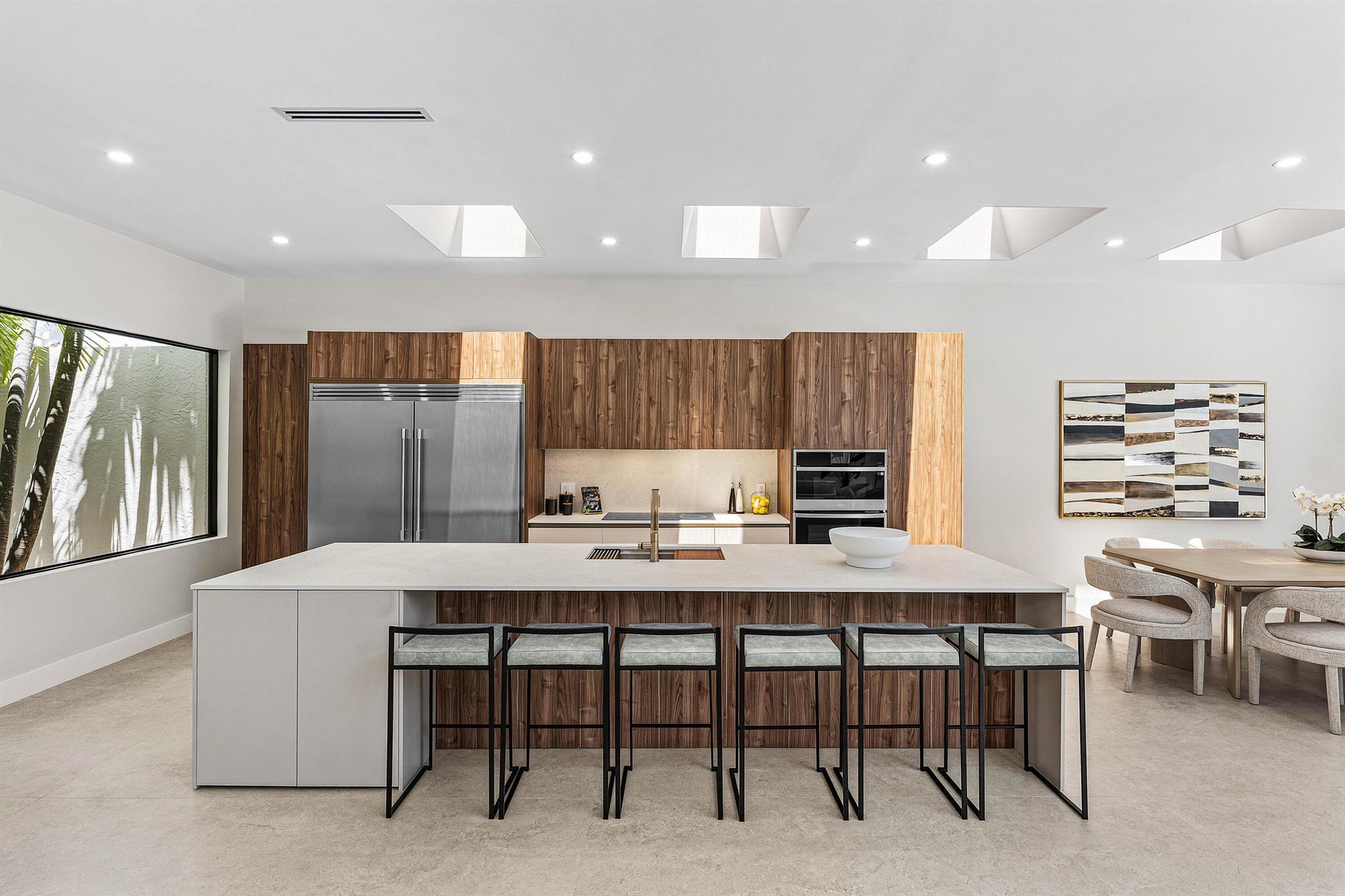 5323 Ascot Bend