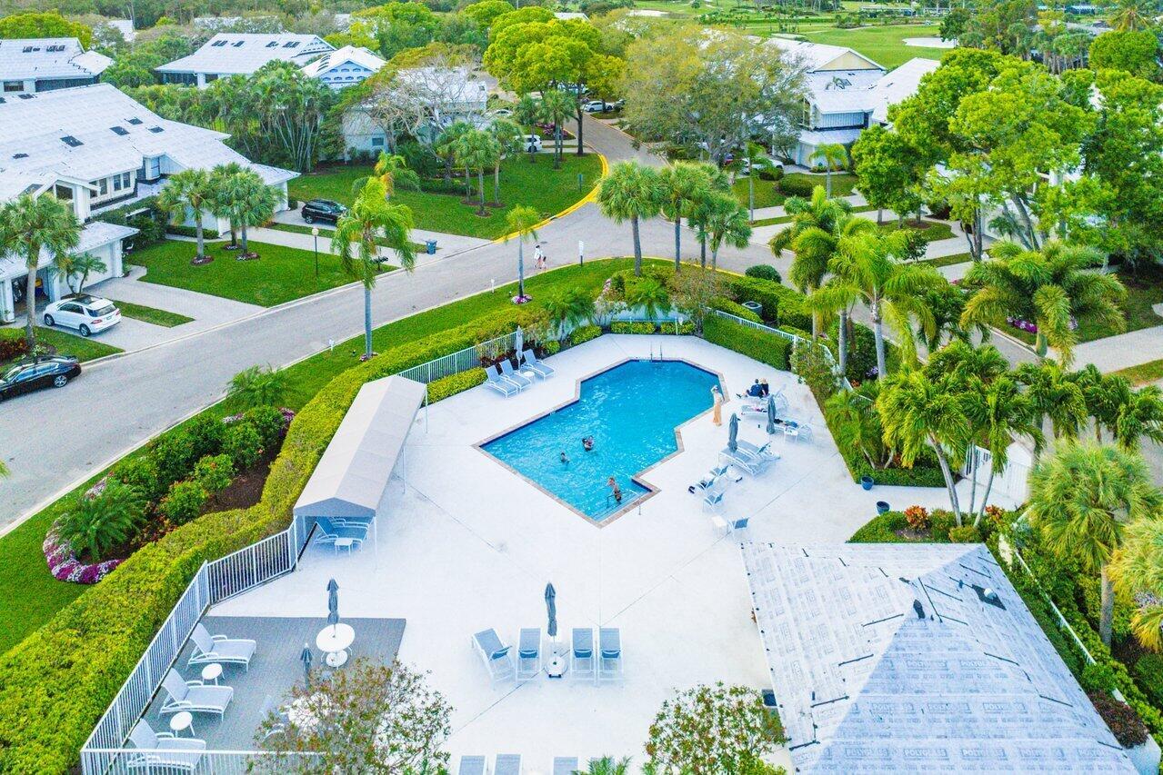 17557 Ashbourne B Way B