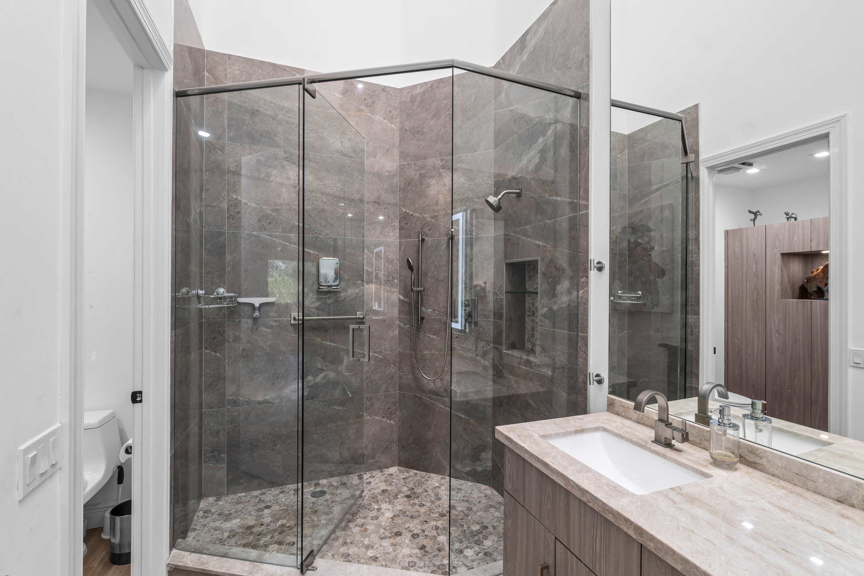 17557 Ashbourne B Way B