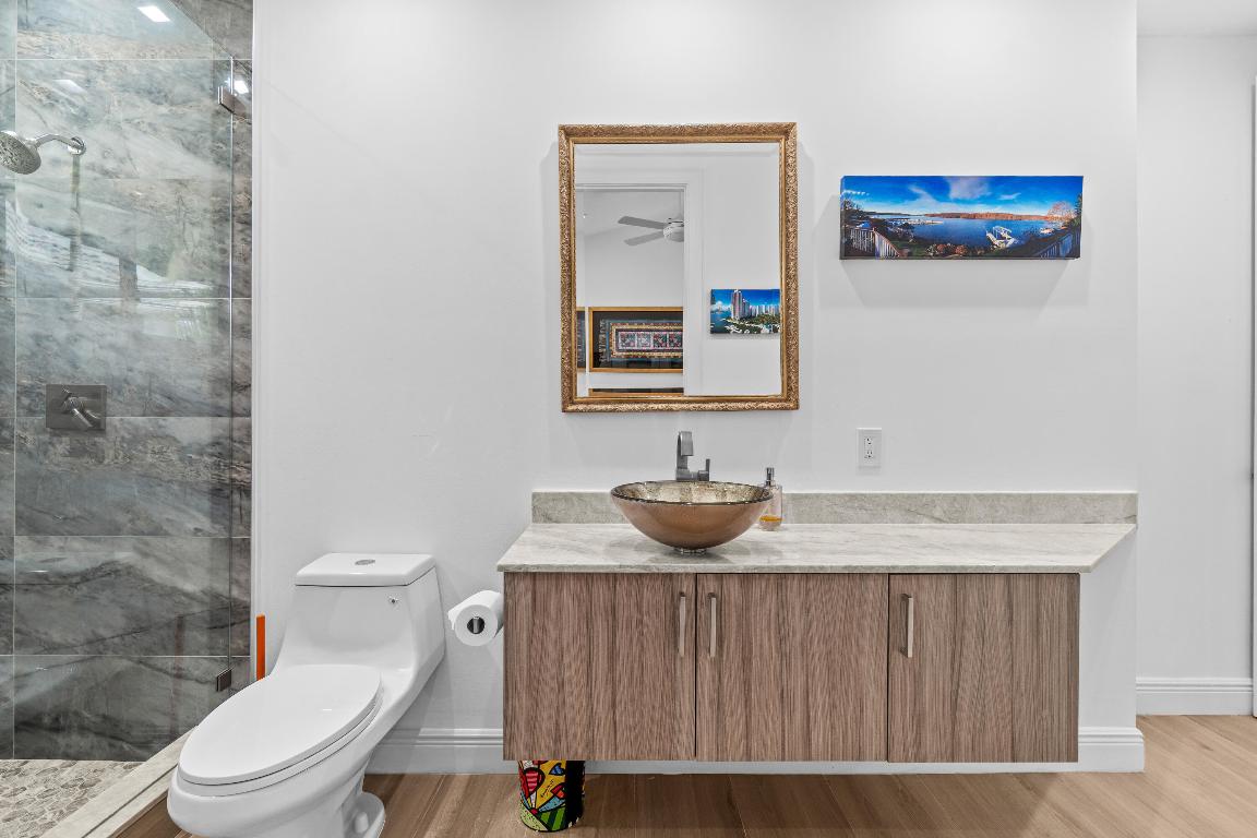 17557 Ashbourne B Way B