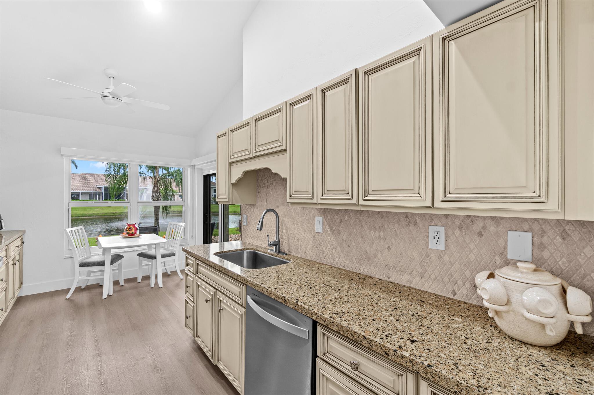 5097 Windsor Parke Drive