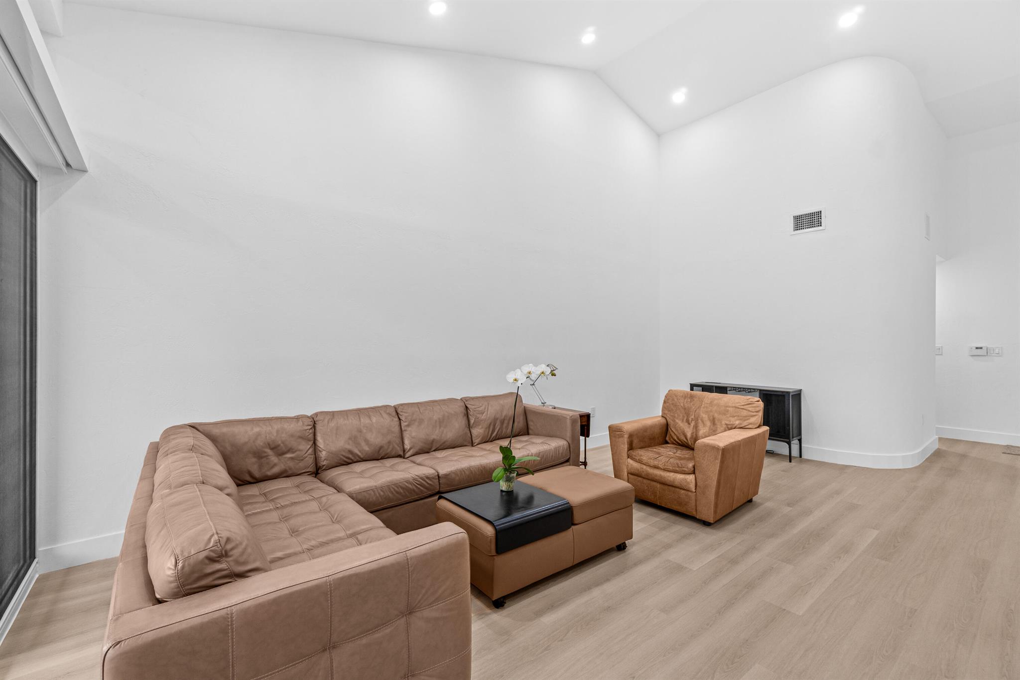 5097 Windsor Parke Drive