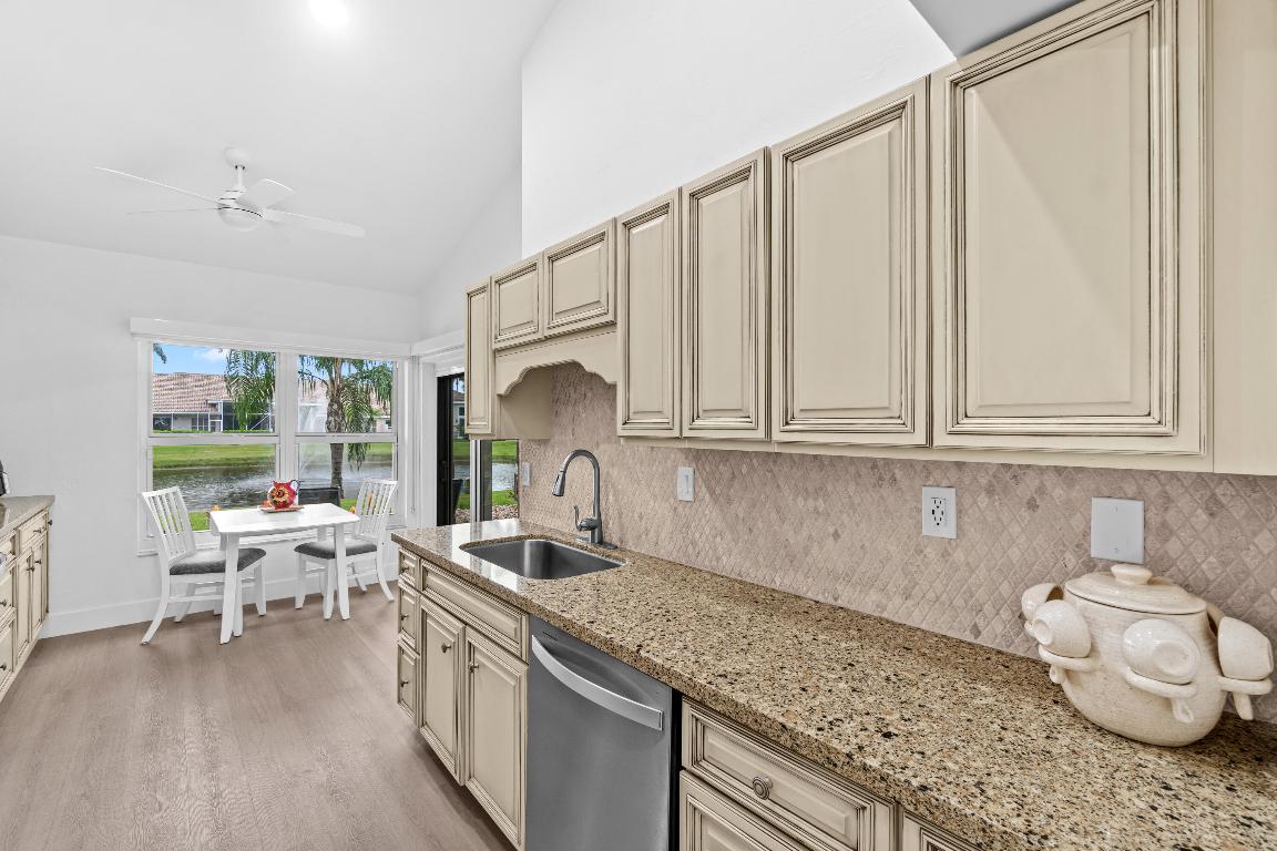 5097 Windsor Parke Drive