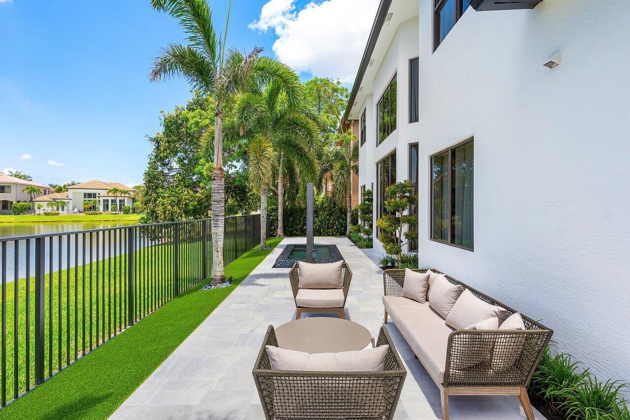 17709 Circle Pond Court