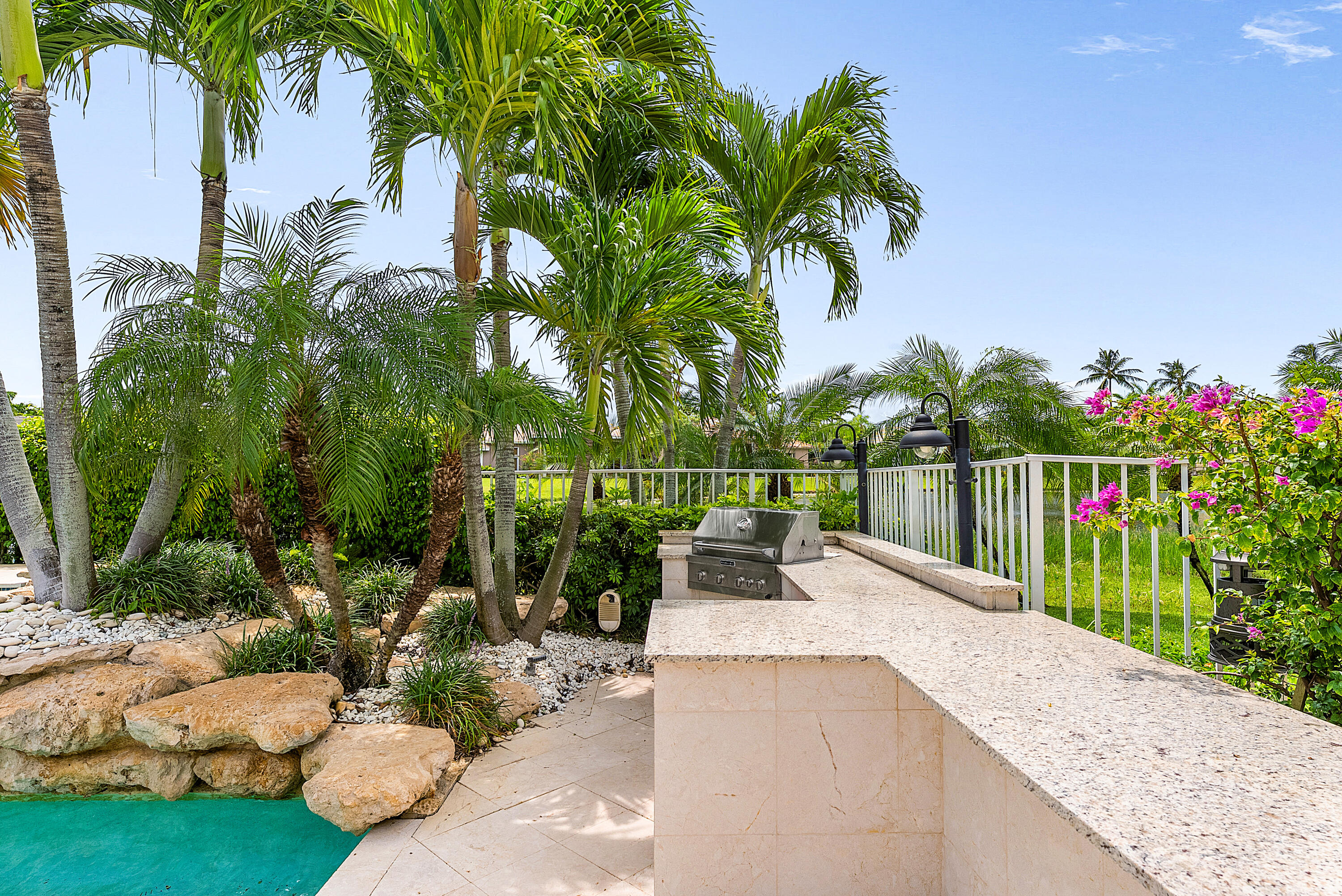 16283 Vintage Oaks Lane