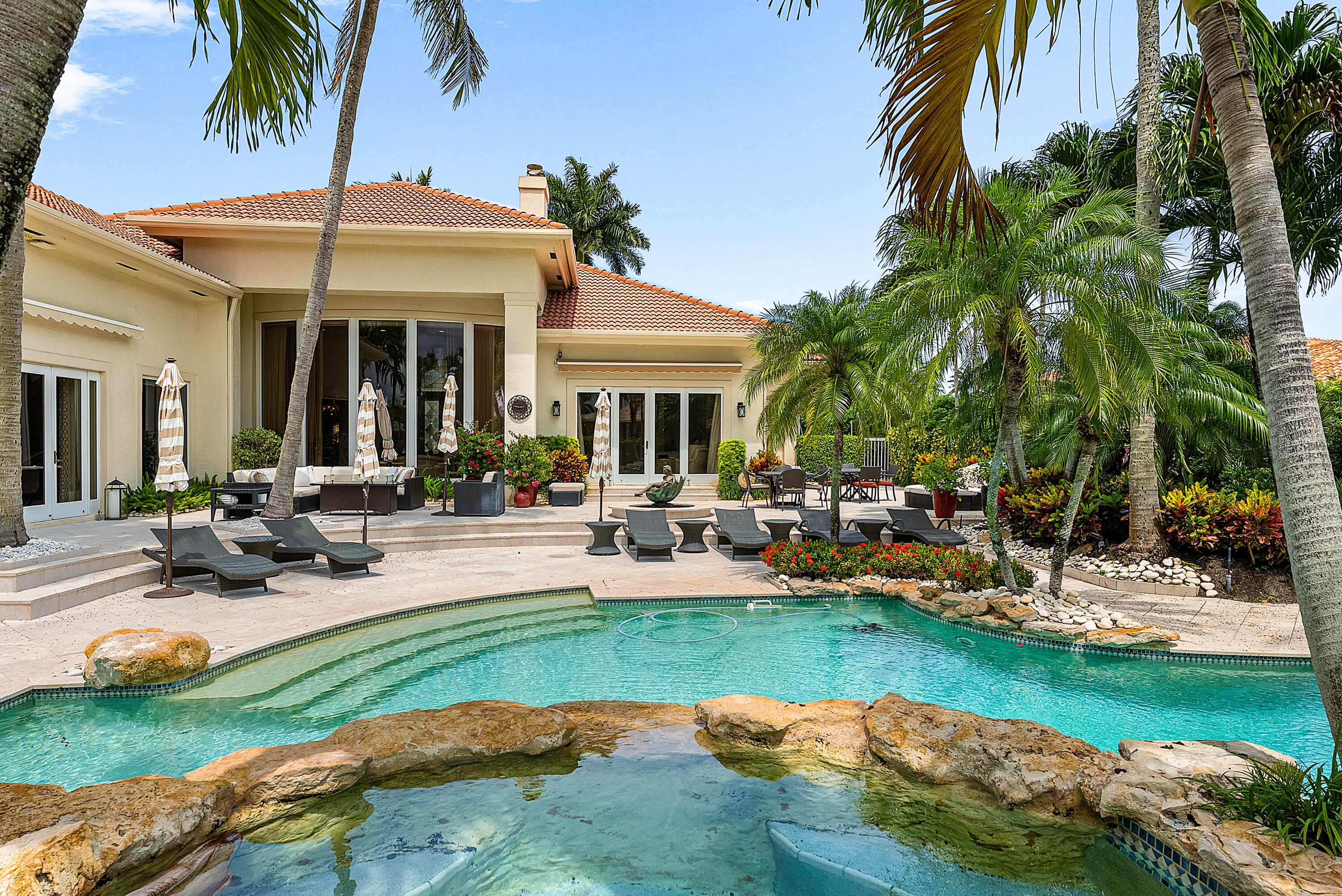 16283 Vintage Oaks Lane