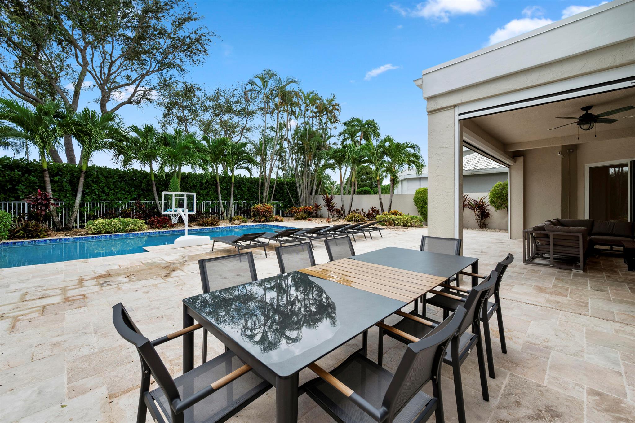 17371 Bridleway Trail