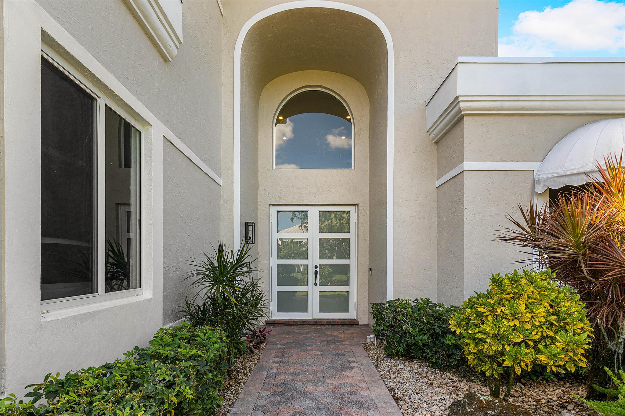 17371 Bridleway Trail