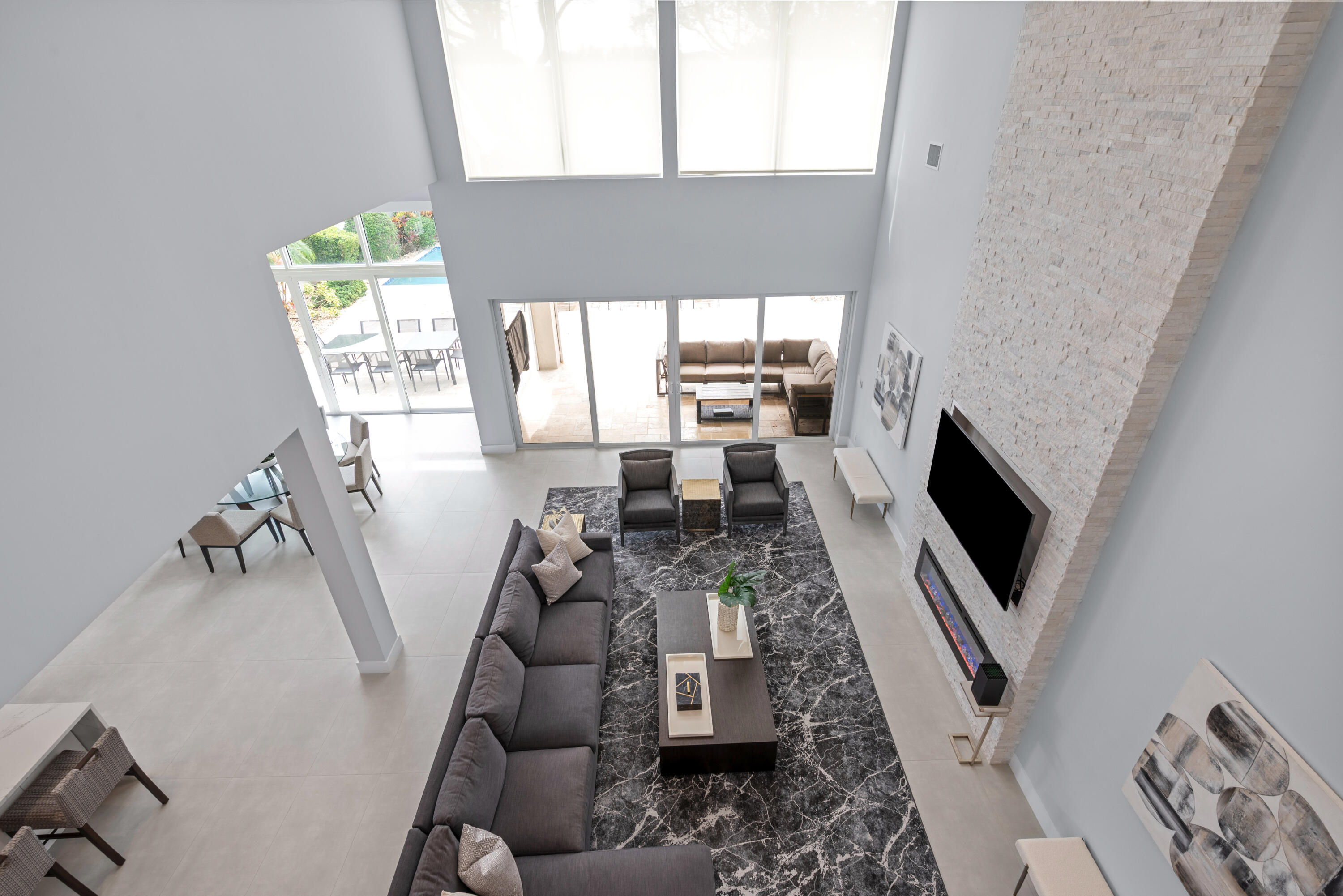 17371 Bridleway Trail