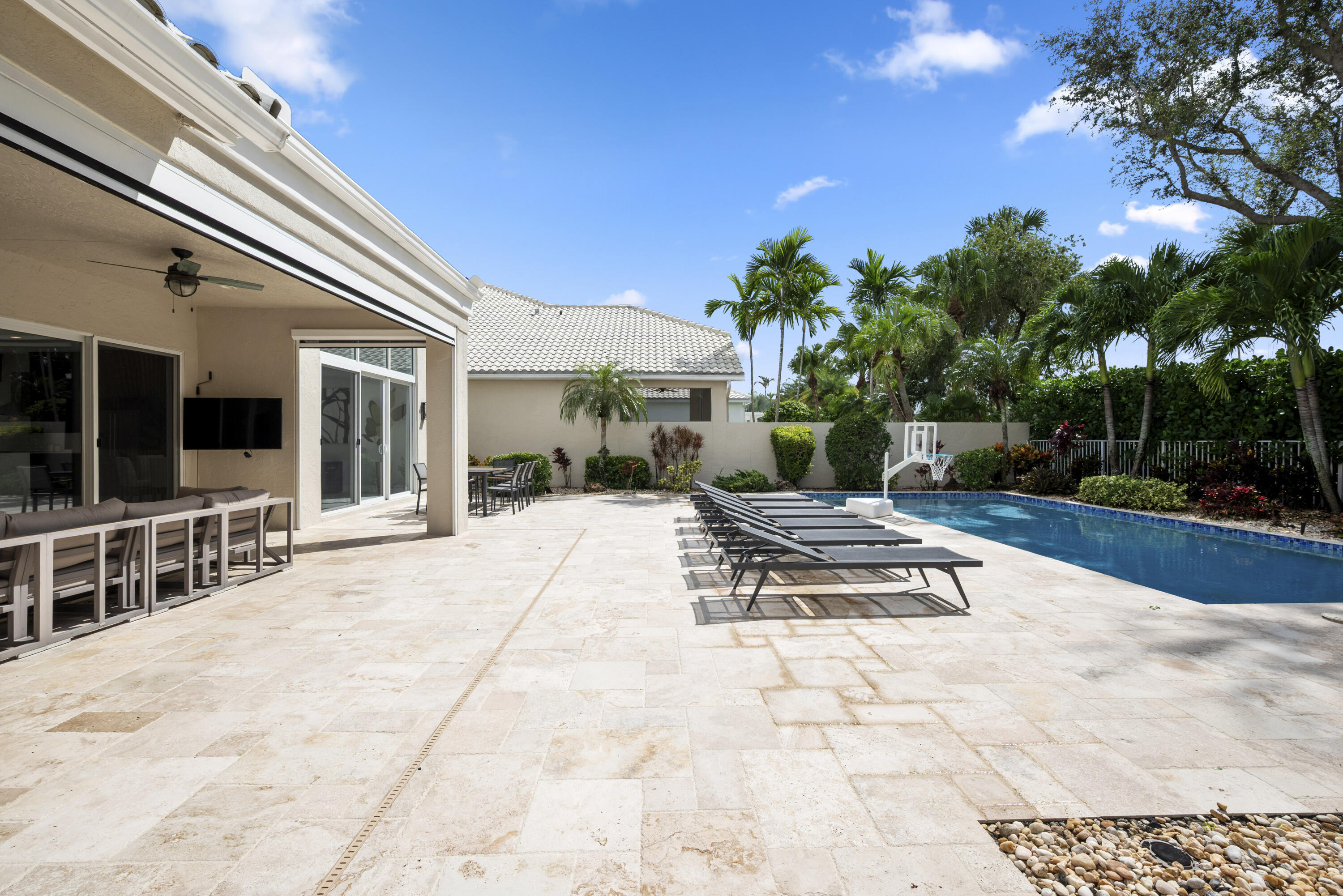 17371 Bridleway Trail