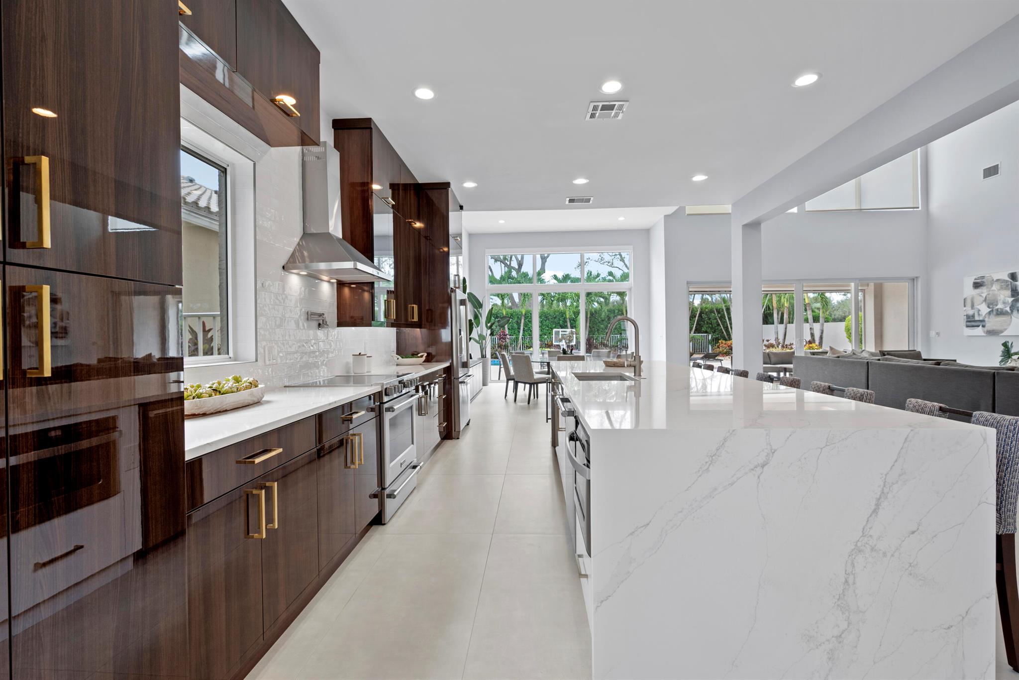 17371 Bridleway Trail