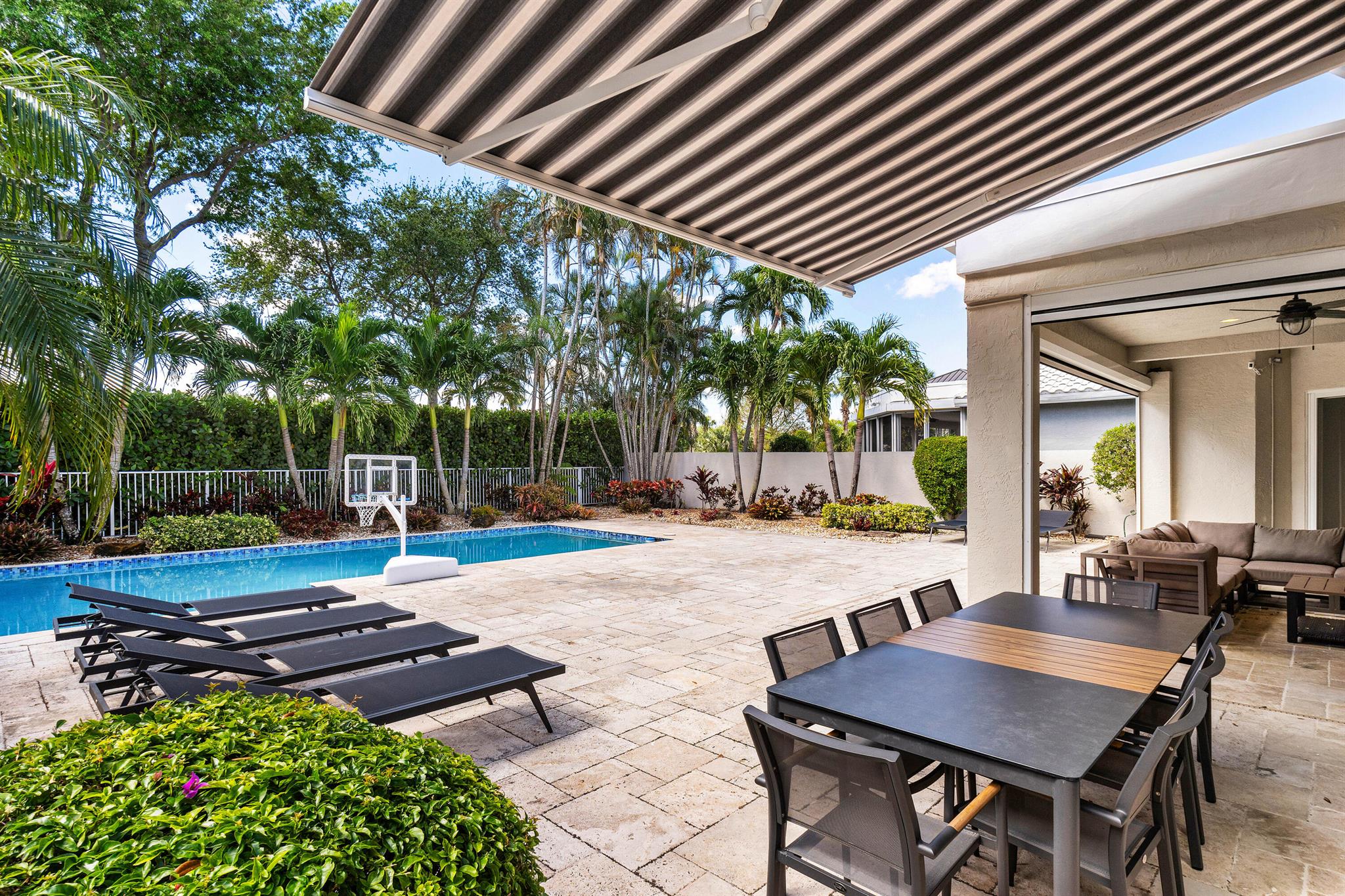 17371 Bridleway Trail