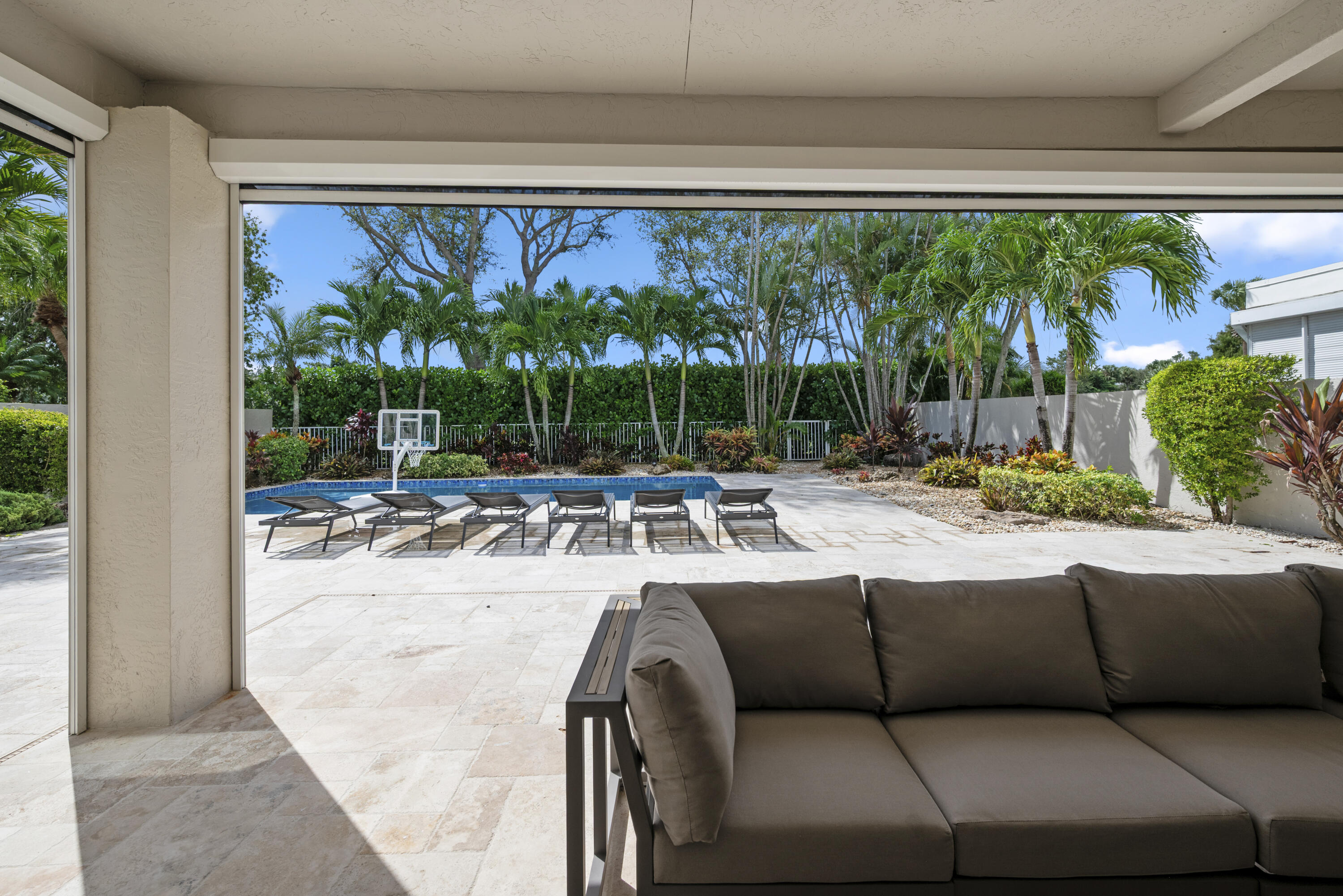17371 Bridleway Trail
