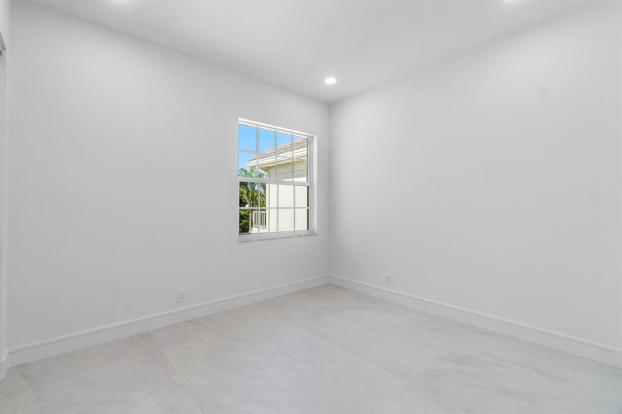 5100 Lake Catalina Drive D