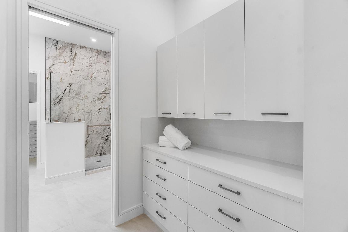 5100 Lake Catalina Drive D