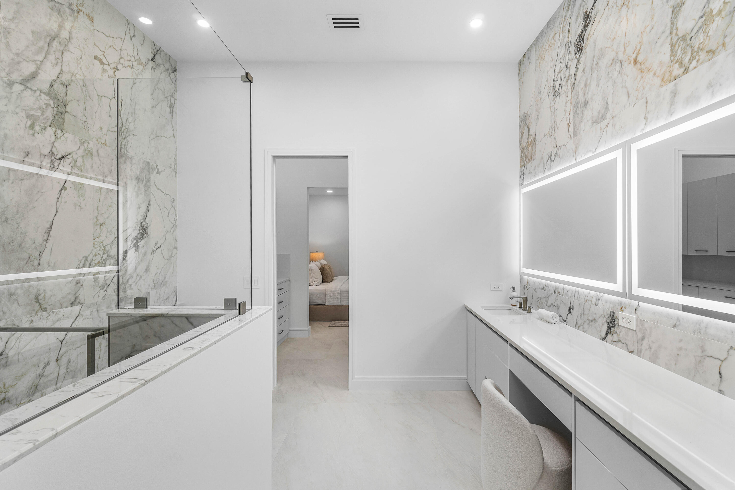 5100 Lake Catalina Drive D