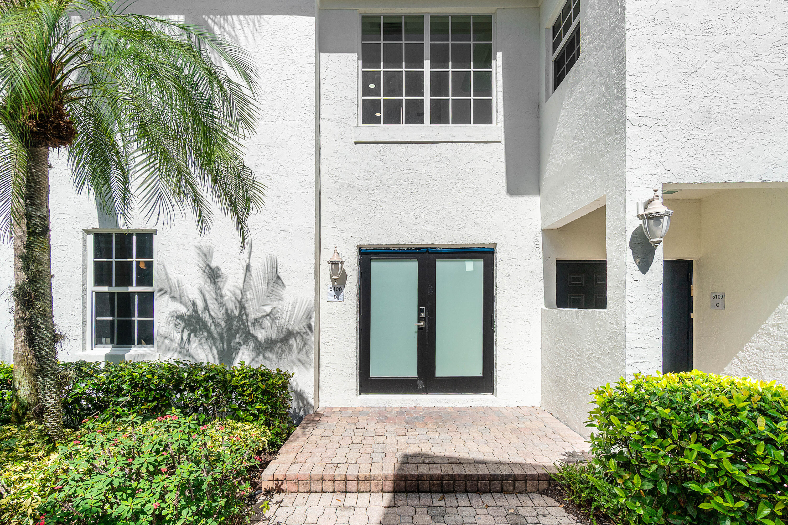 5100 Lake Catalina Drive D