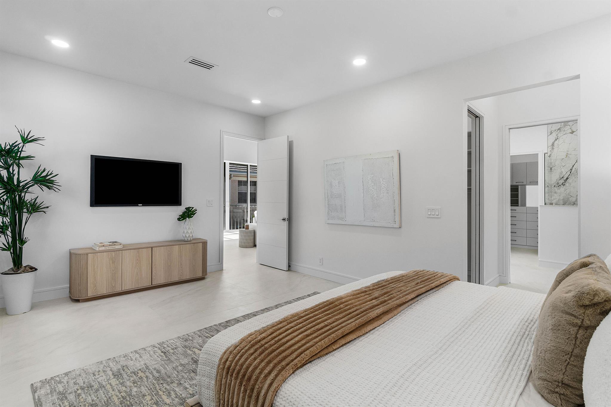 5100 Lake Catalina Drive D