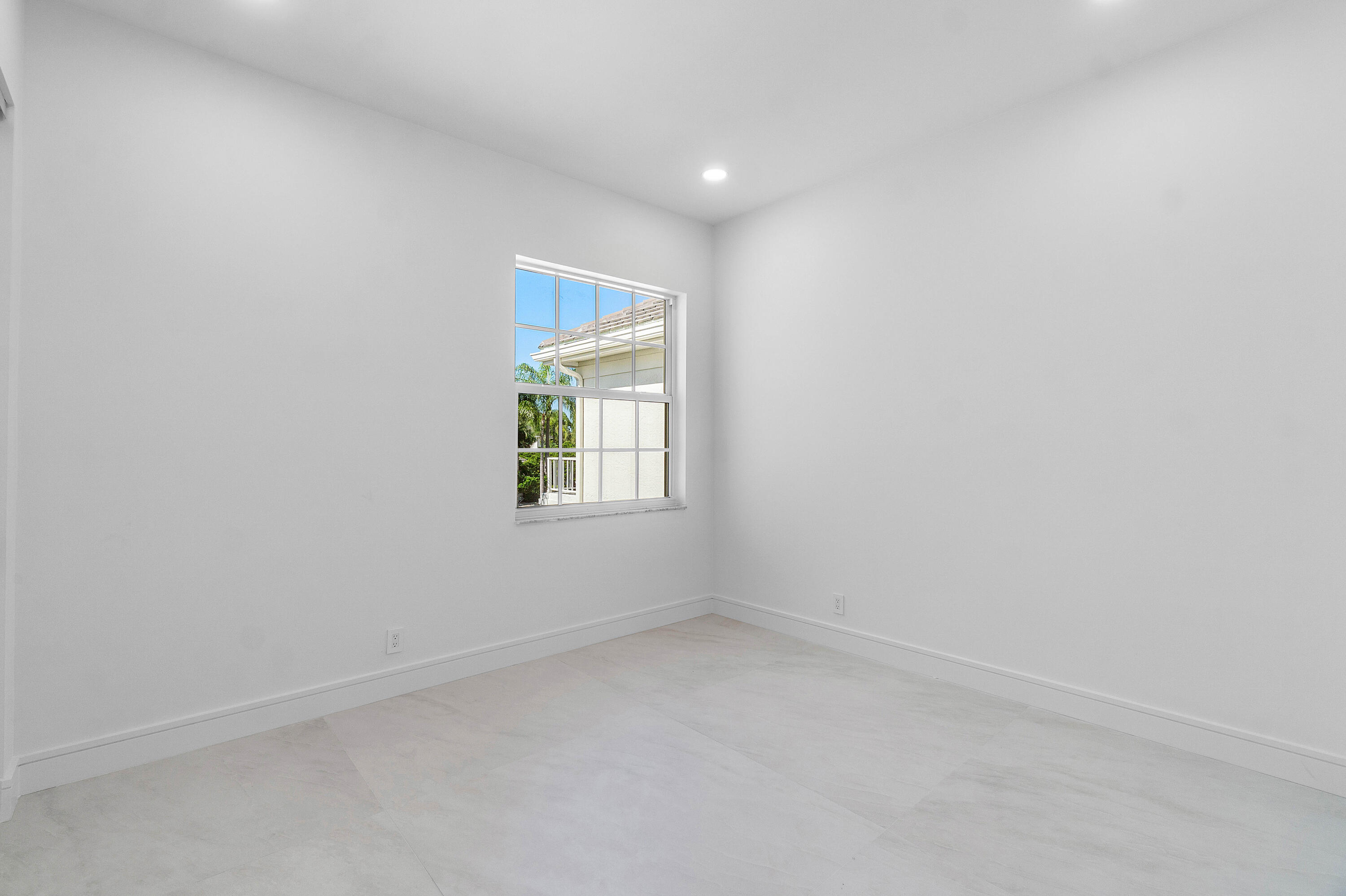 5100 Lake Catalina Drive D