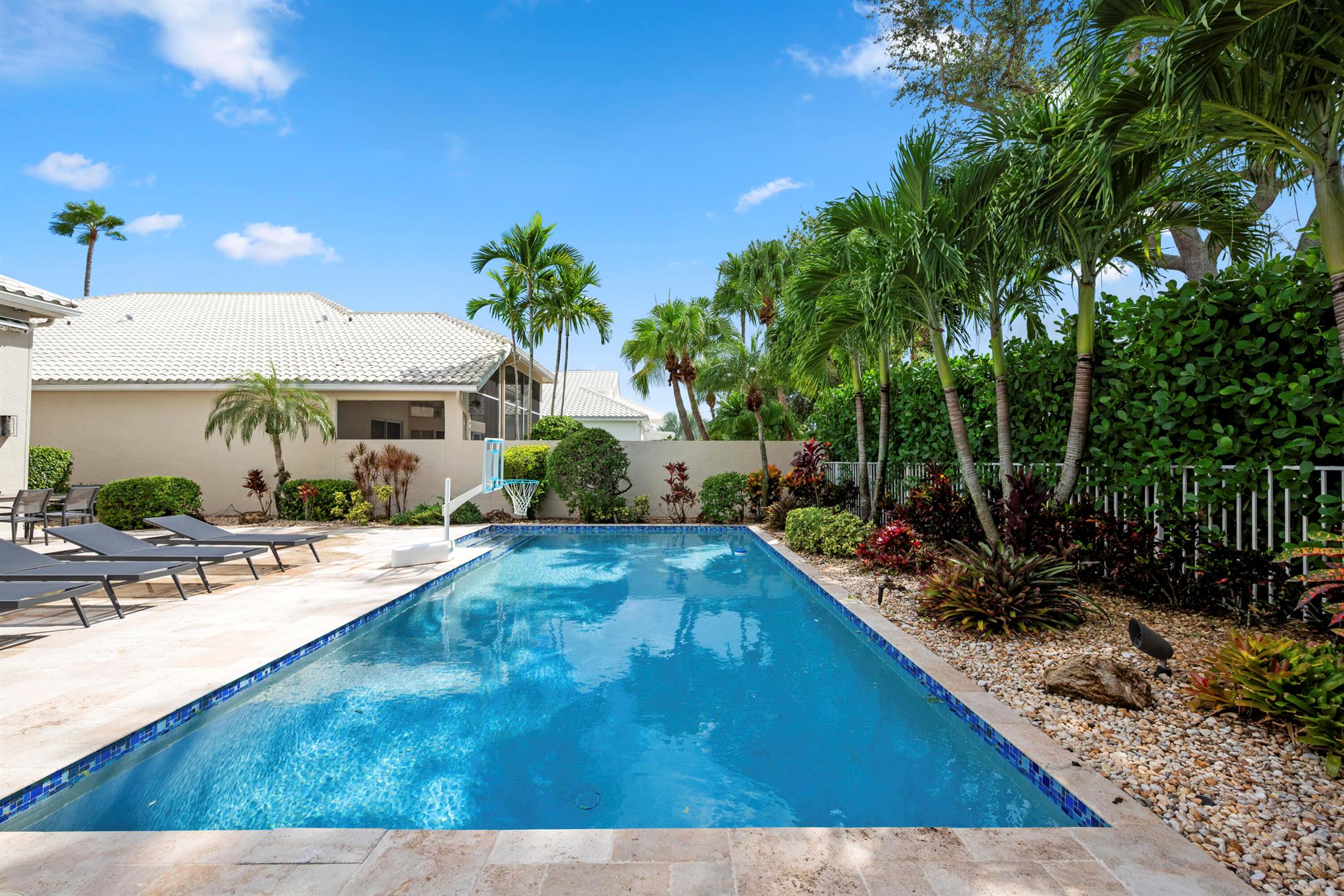 17371 Bridleway Trail