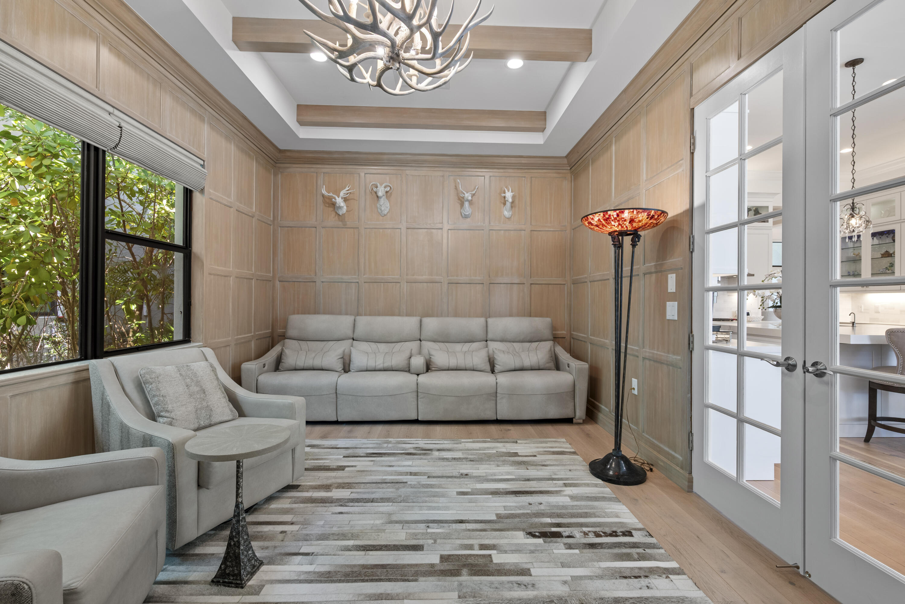 9618 Labelle Court