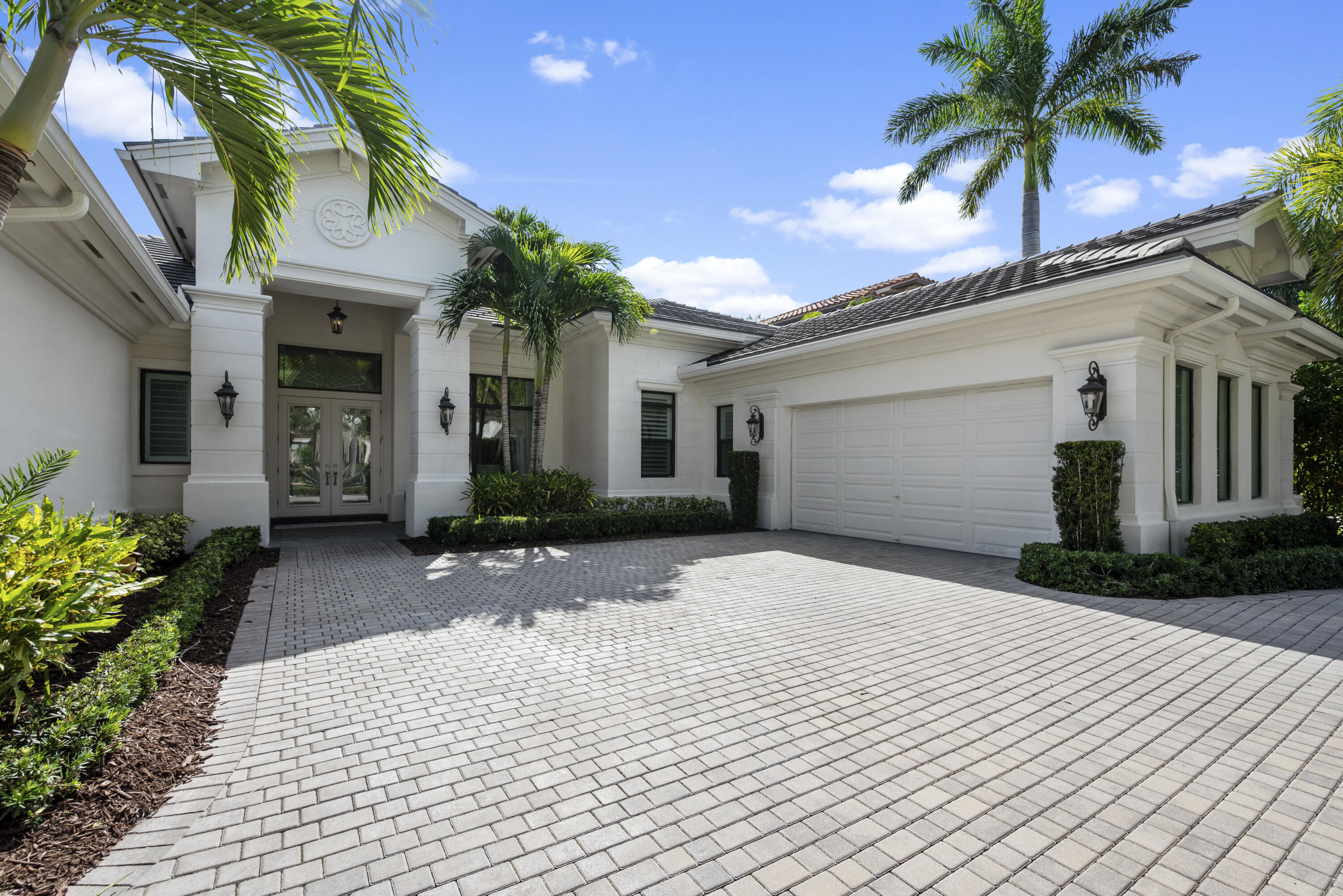 9618 Labelle Court